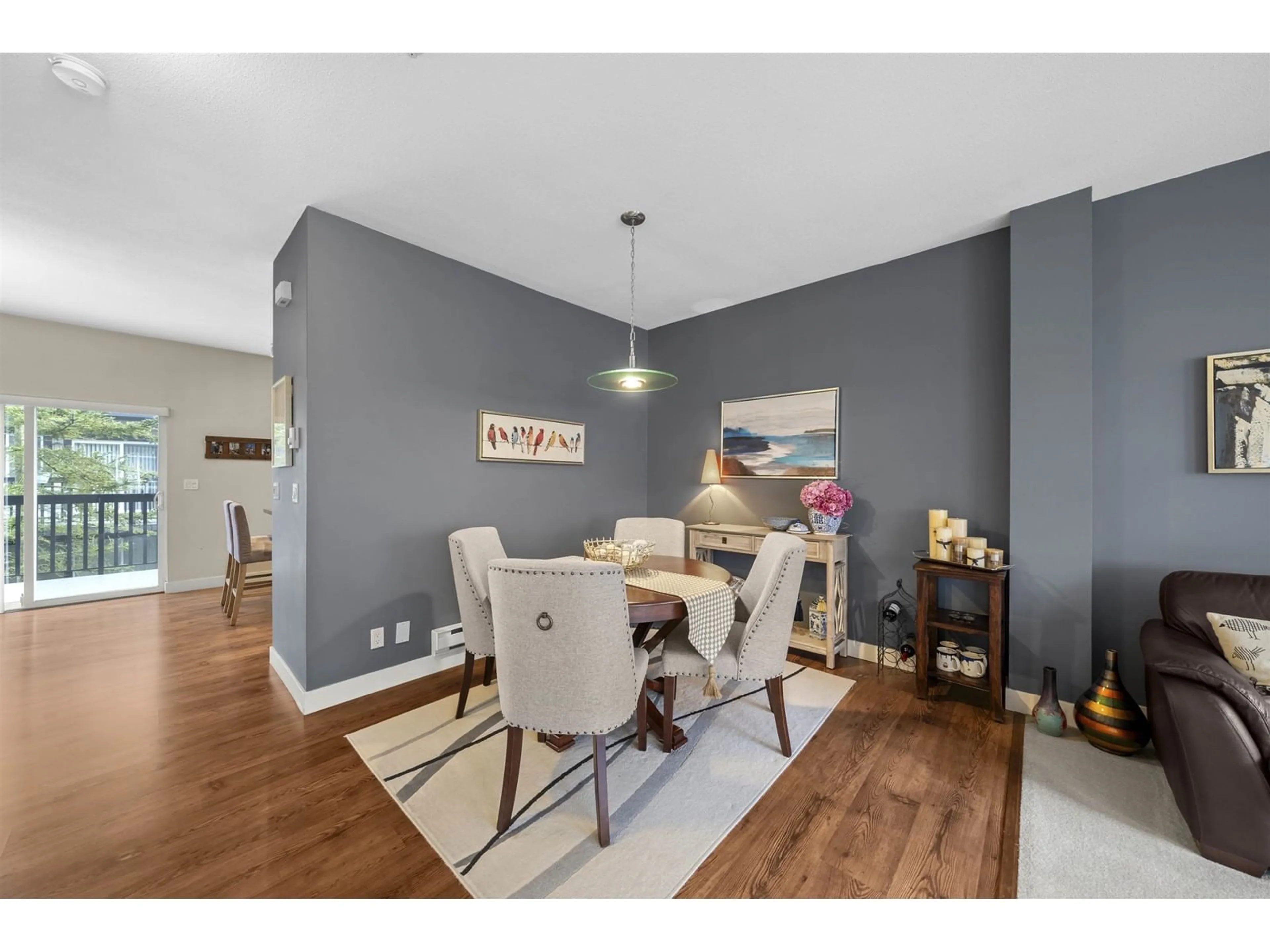 Dining room, wood/laminate floor for 18 19932 70 AVENUE, Langley British Columbia V2Y3C6