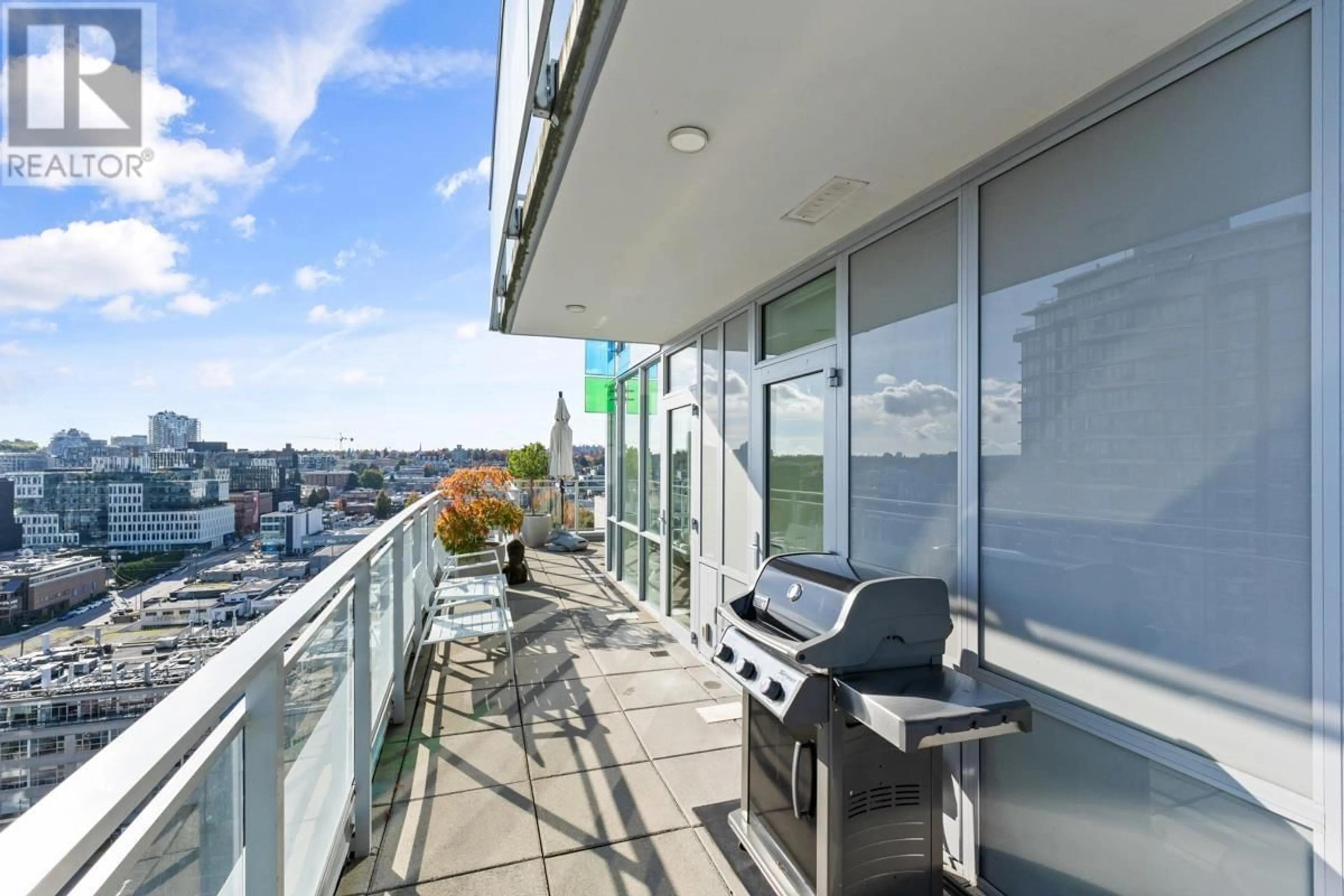Balcony in the apartment, city buildings view from balcony for 1701 - 1708 ONTARIO STREET, Vancouver British Columbia V5T0J7