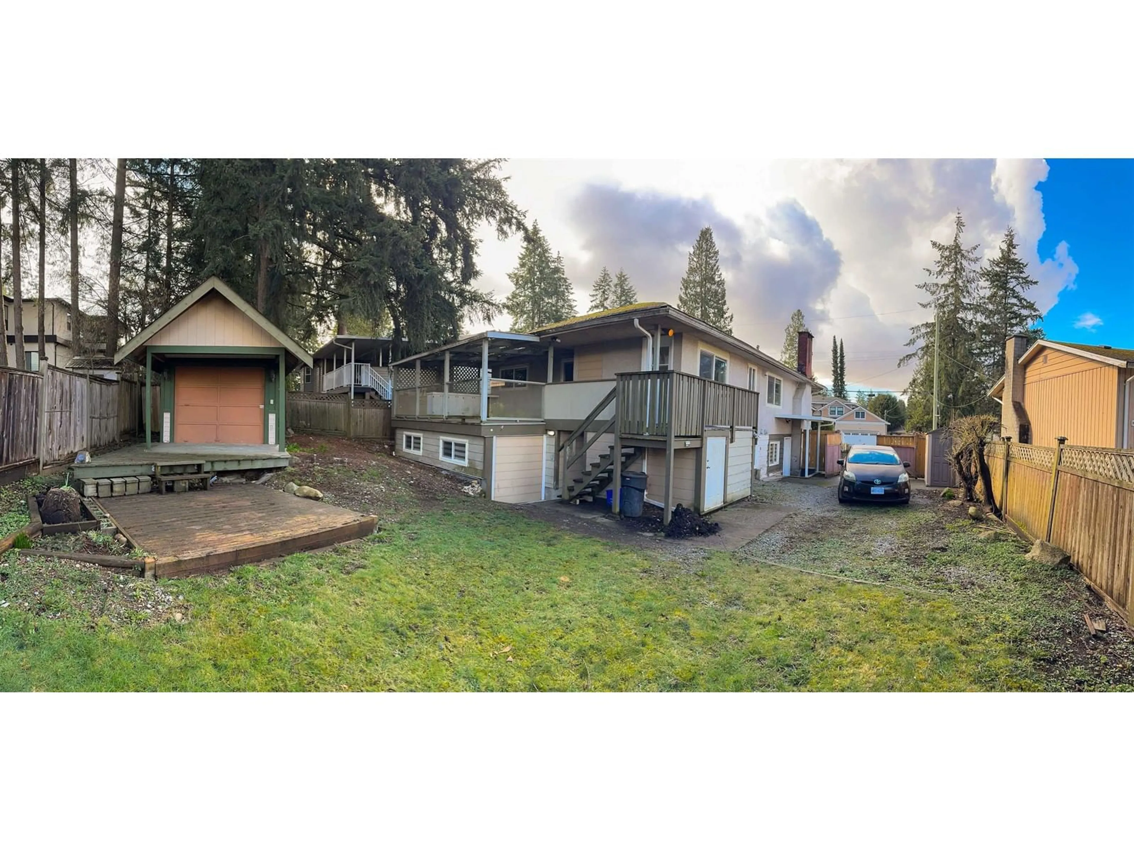 A pic from outside/outdoor area/front of a property/back of a property/a pic from drone, street for 7096 BARKLEY, Delta British Columbia V4E1T6