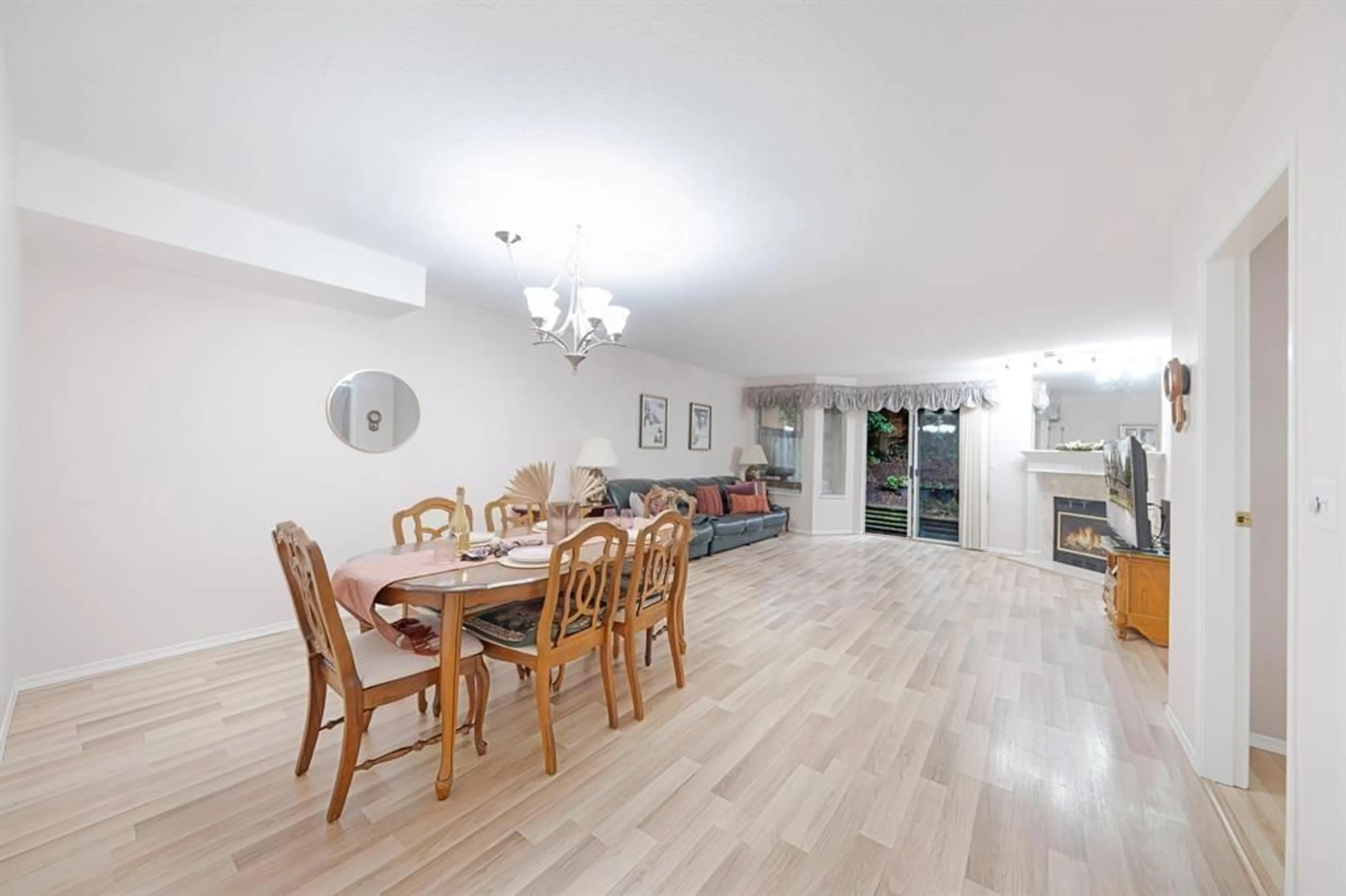 Dining room, wood/laminate floor for 416 6866 NICHOLSON ROAD, Delta British Columbia V4E3M6