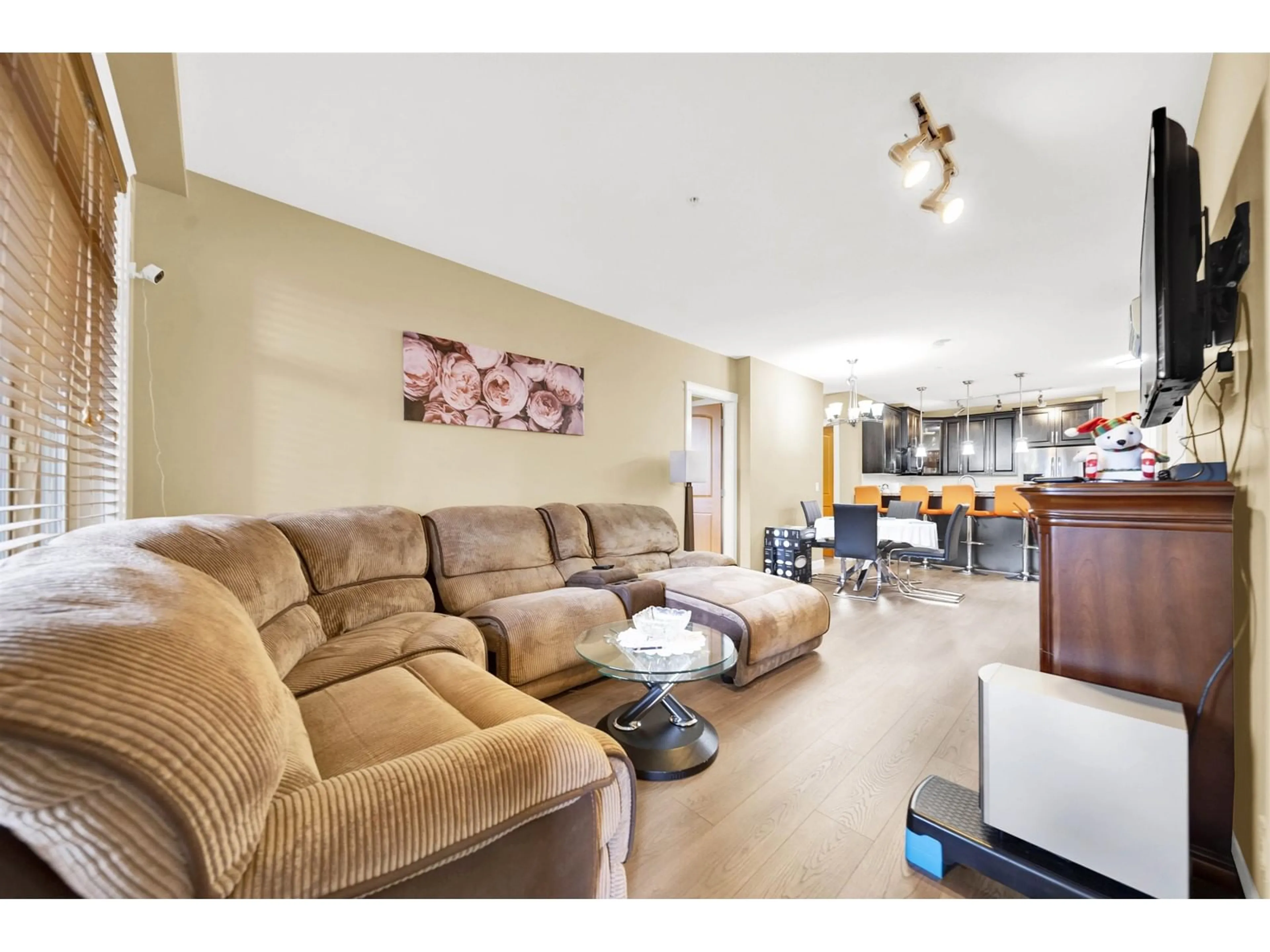 Living room with furniture, unknown for 111 - 8067 207, Langley British Columbia V2Y0N9