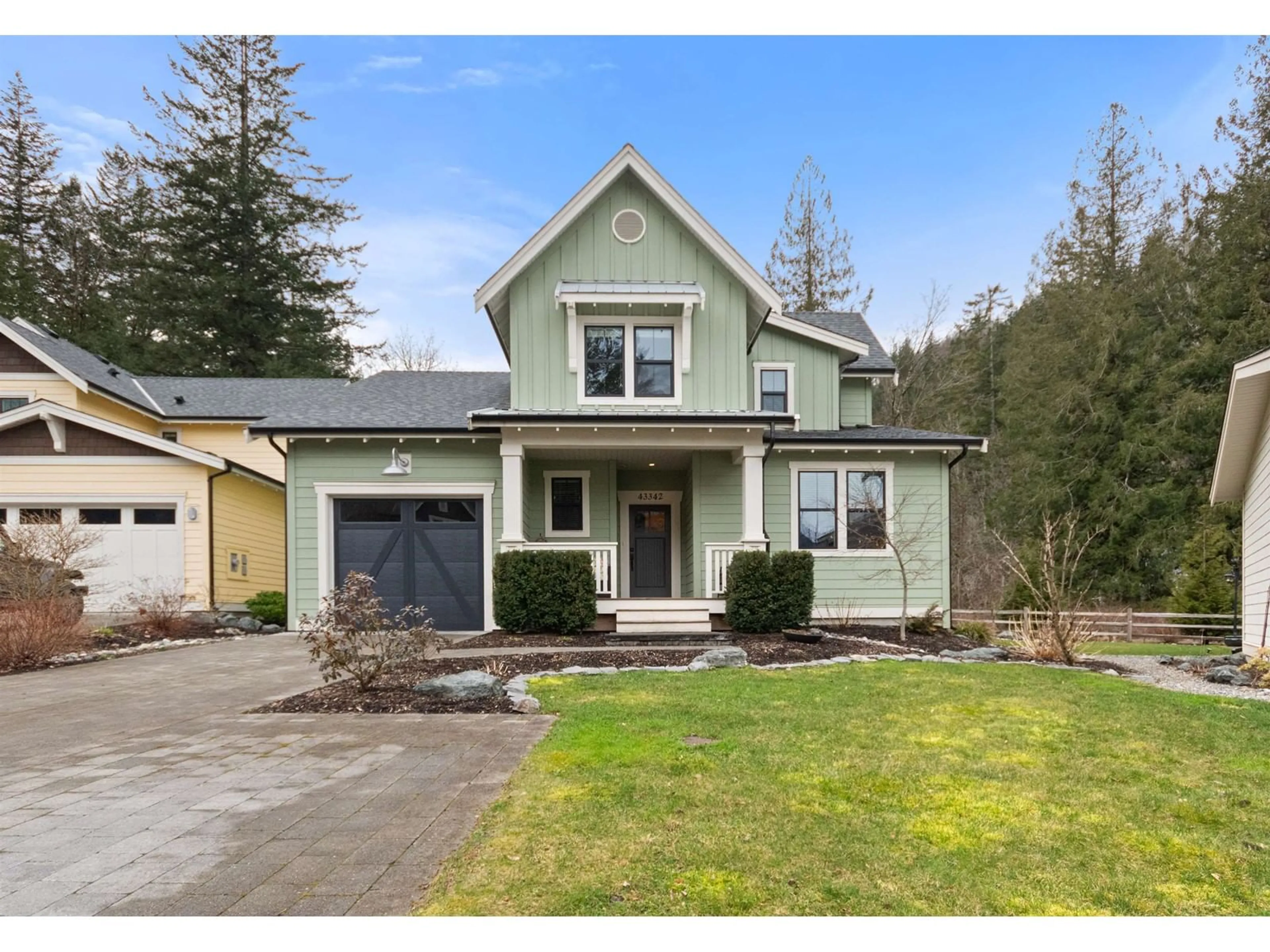 Home with vinyl exterior material, street for 43342 CREEKSIDE CIRCLE, Lindell Beach British Columbia V2R0Z4
