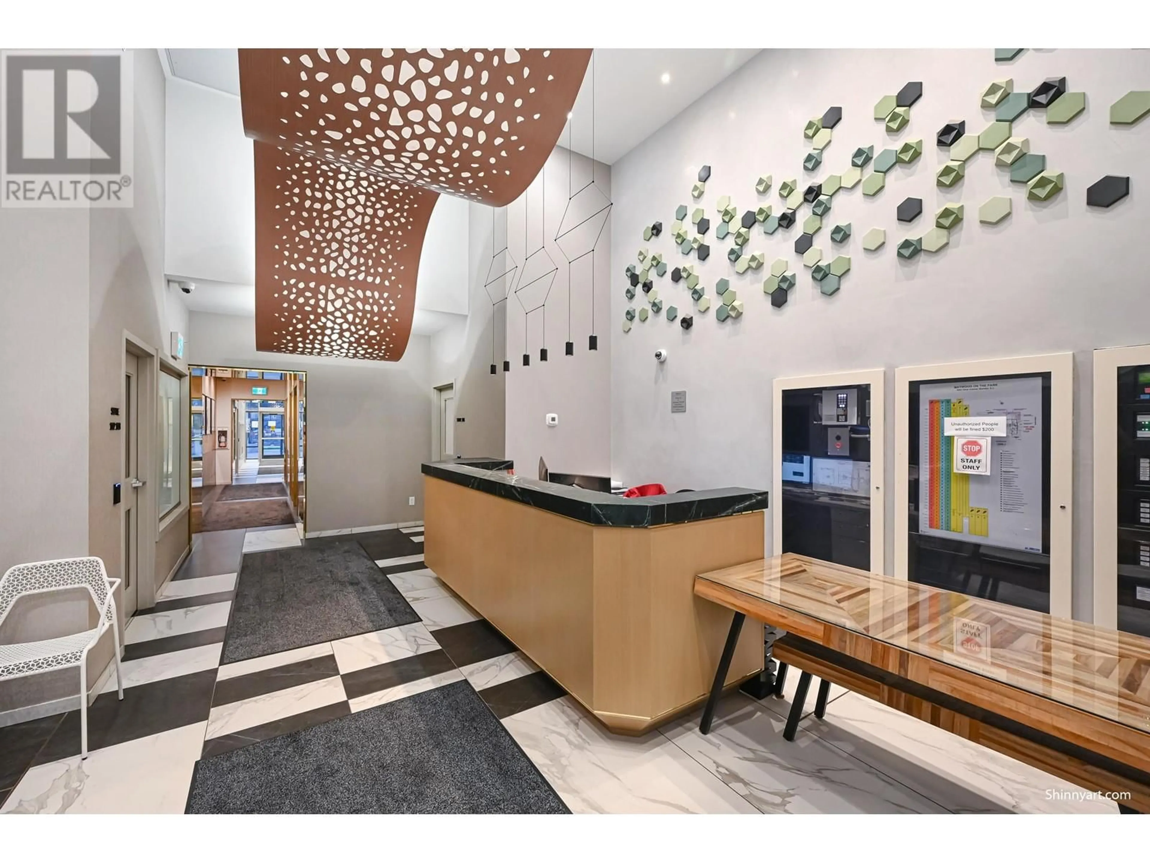 Lobby for 101 - 6463 SILVER AVENUE, Burnaby British Columbia V5H0K4
