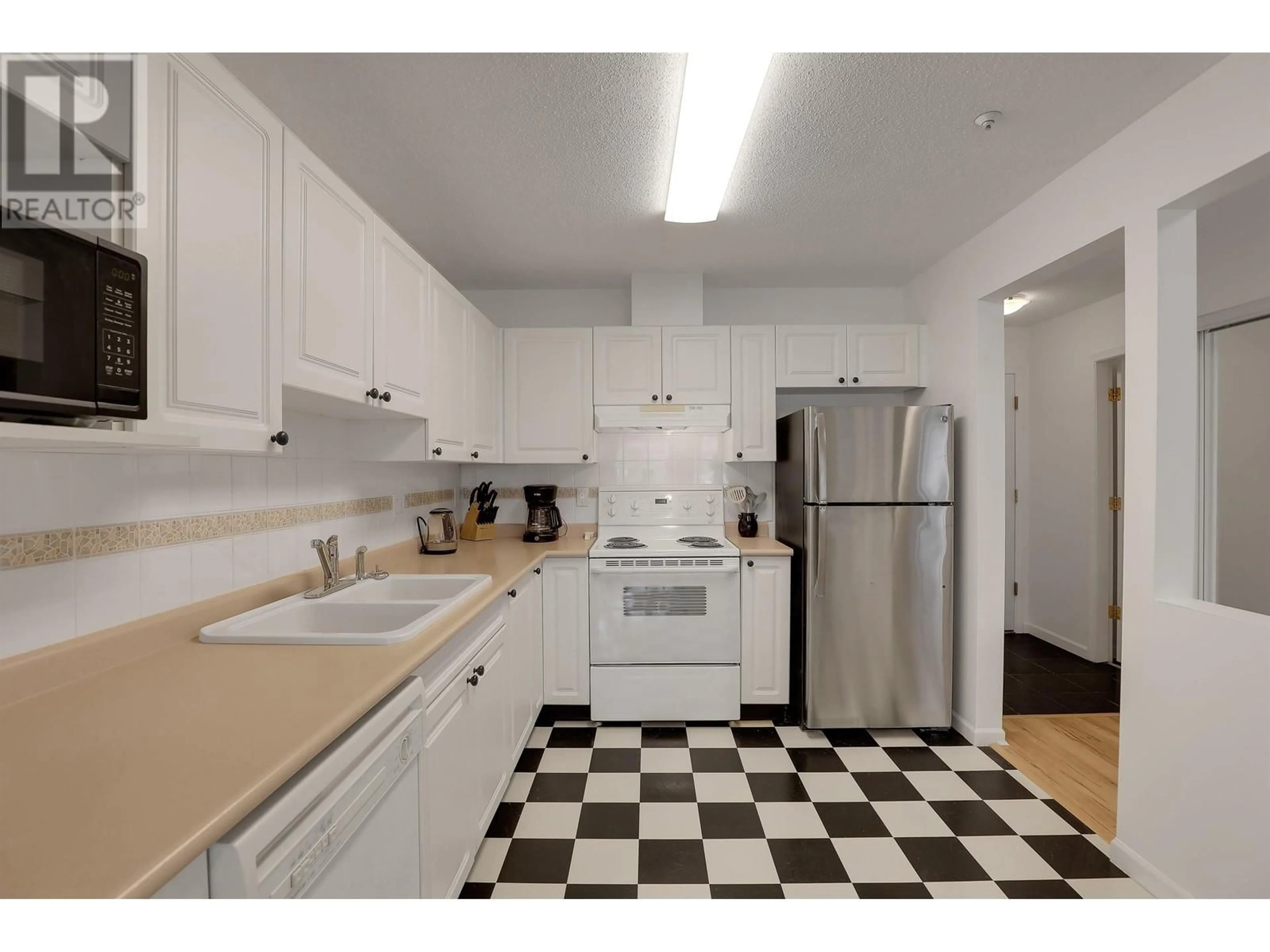 Standard kitchen, unknown for 409 - 2678 DIXON STREET, Port Coquitlam British Columbia V3C6L7