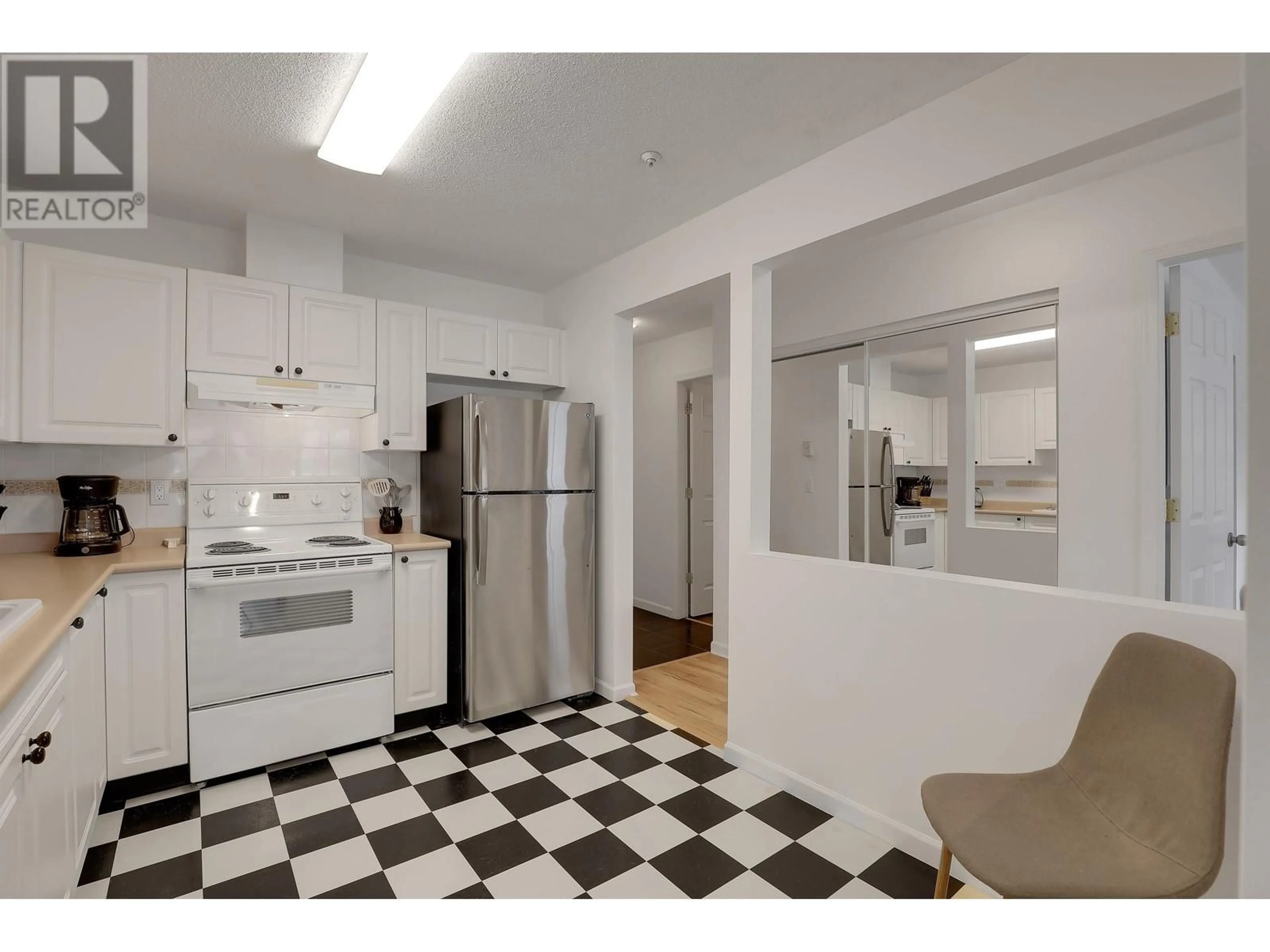 Standard kitchen, unknown for 409 - 2678 DIXON STREET, Port Coquitlam British Columbia V3C6L7