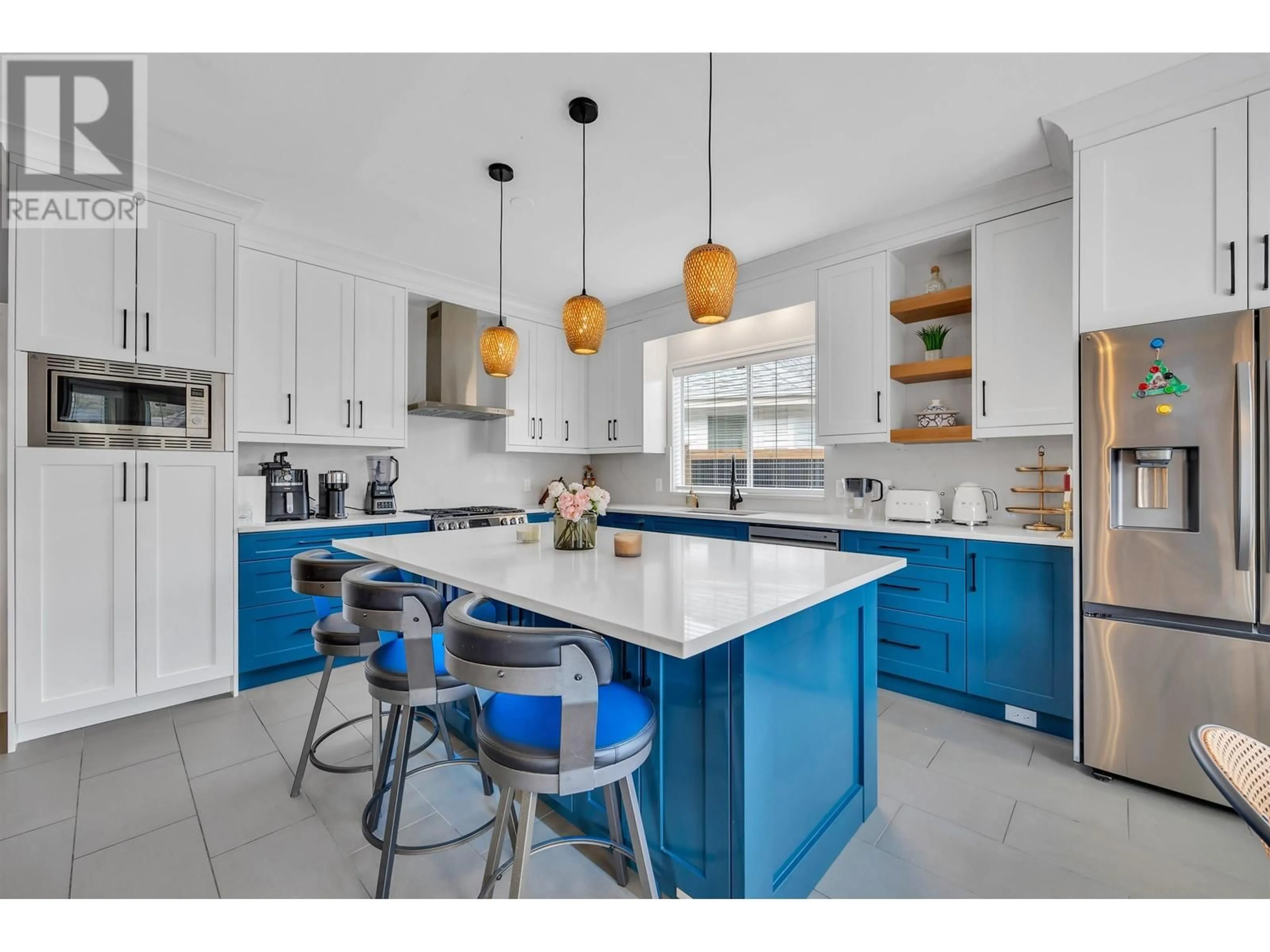 Contemporary kitchen, ceramic/tile floor for 12154 BLOSSOM STREET, Maple Ridge British Columbia V2X1C3