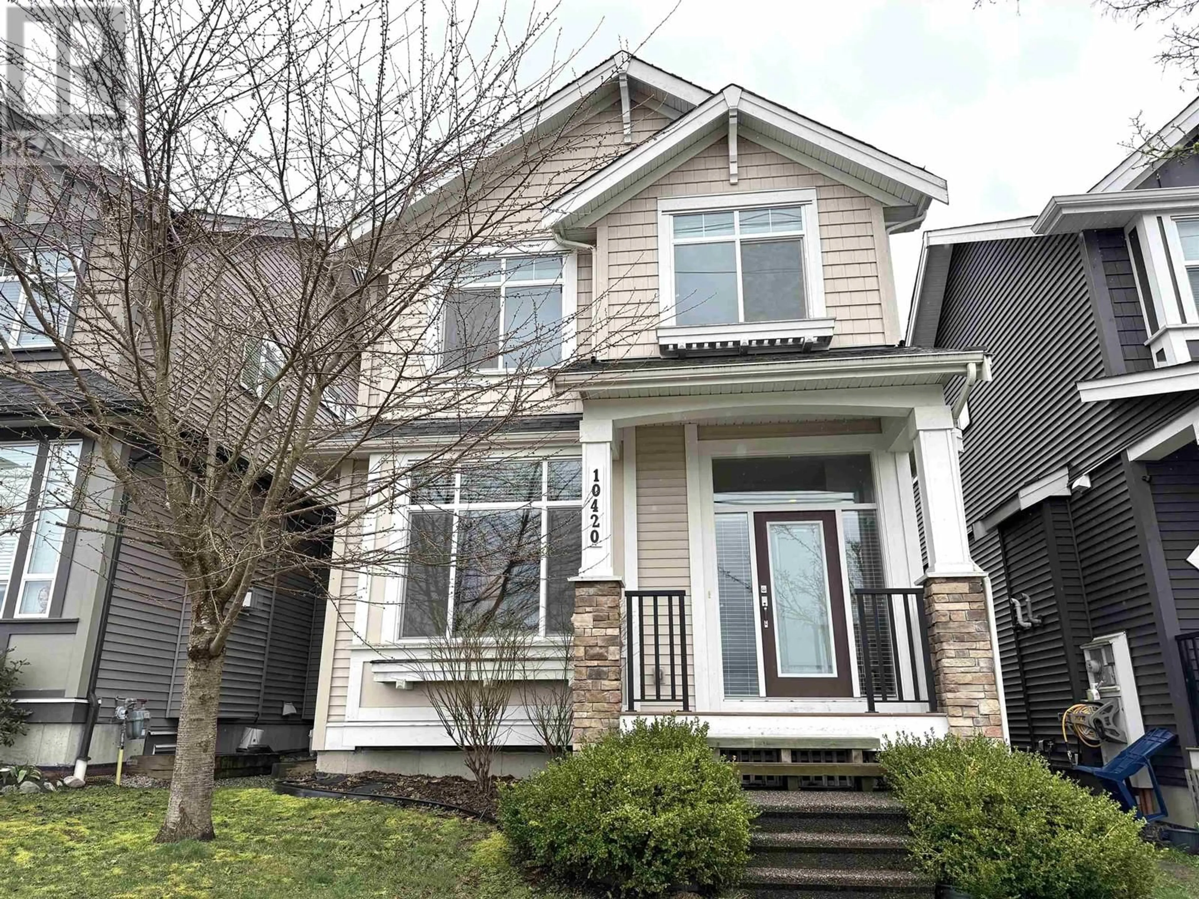 Home with vinyl exterior material, street for 10420 JACKSON ROAD, Maple Ridge British Columbia V2W0H8