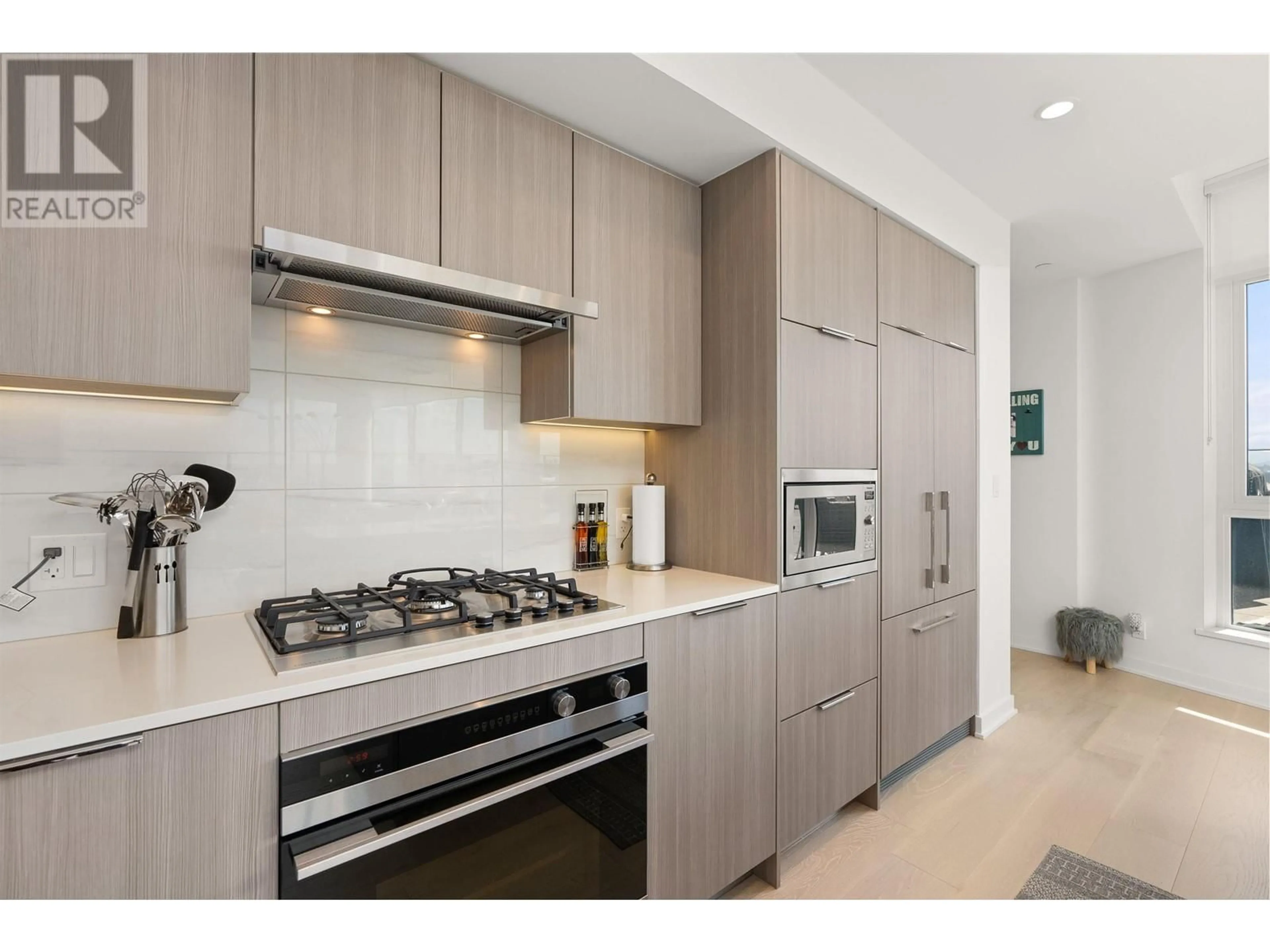 Standard kitchen, ceramic/tile floor for 2602 - 1401 HUNTER STREET, North Vancouver British Columbia V7J0E2