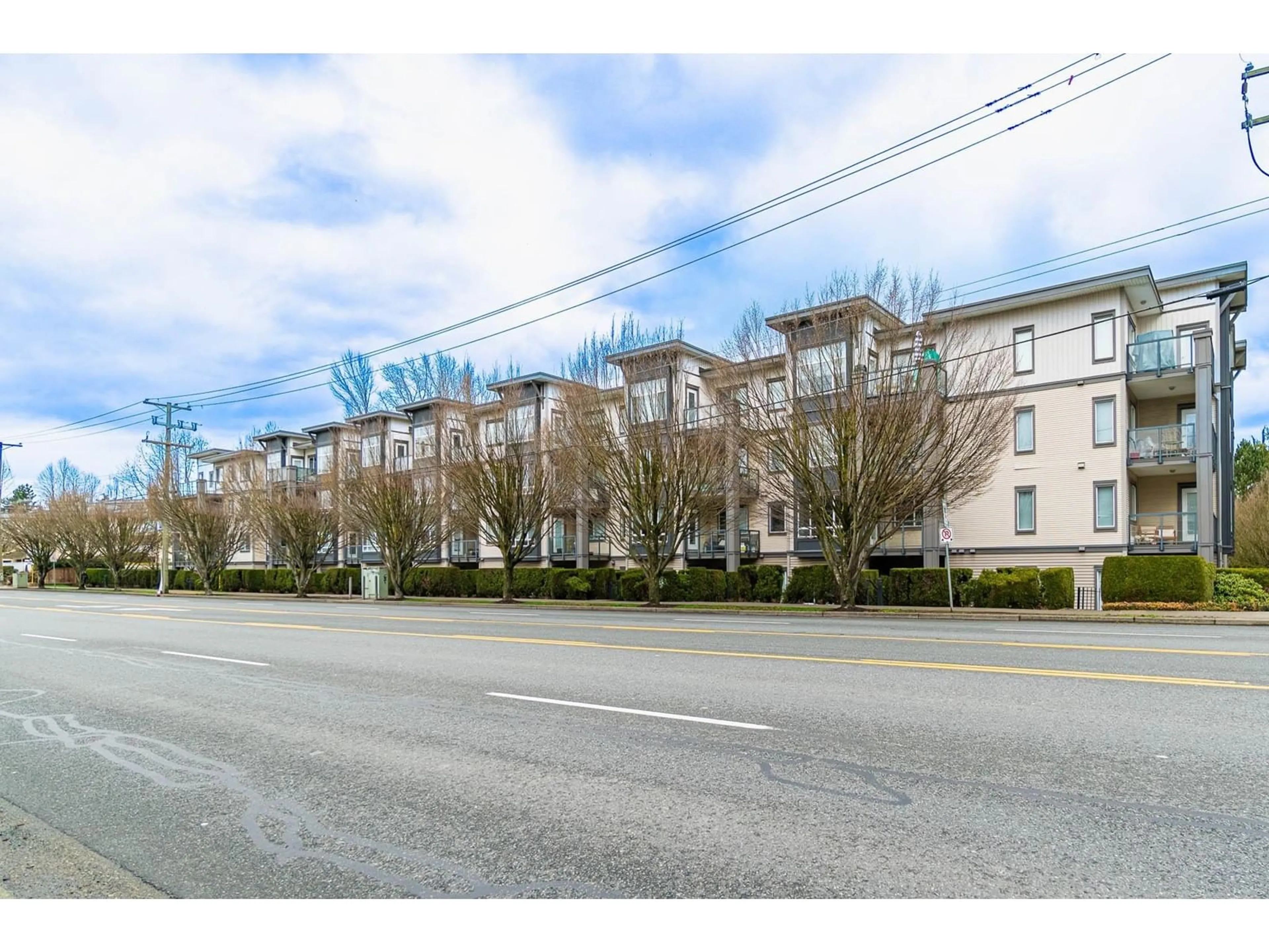 Blurry image for 303 - 2943 NELSON, Abbotsford British Columbia V2S7G2