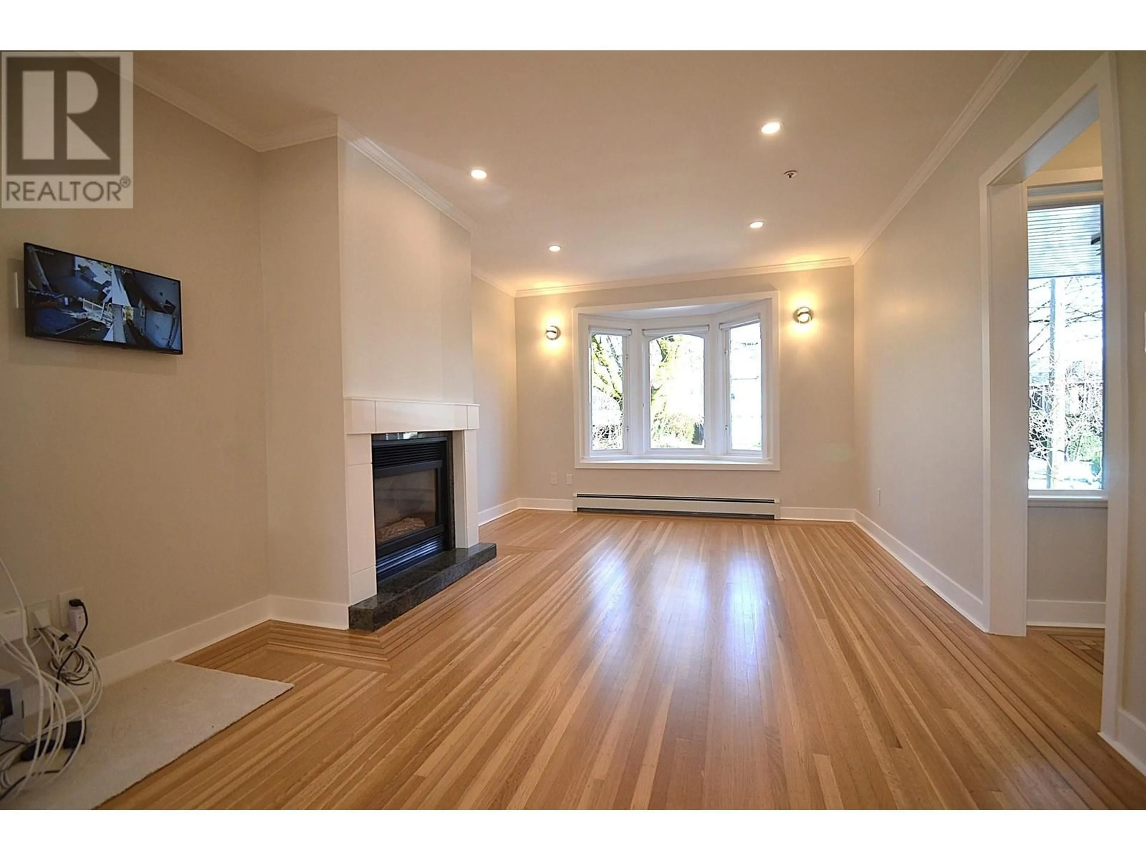 A pic of a room for 3322 6TH AVENUE, Vancouver British Columbia V6R1T1