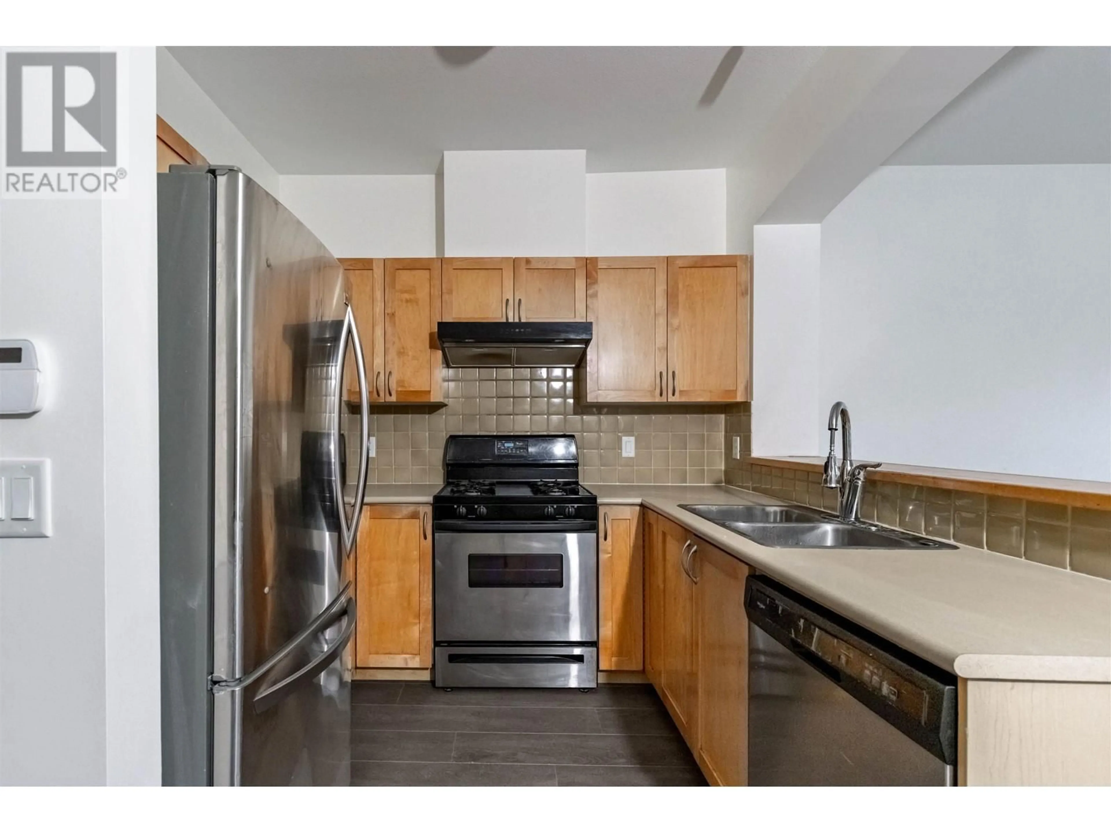 Standard kitchen, unknown for 415 2338 WESTERN PARKWAY, Vancouver British Columbia V6T2H7