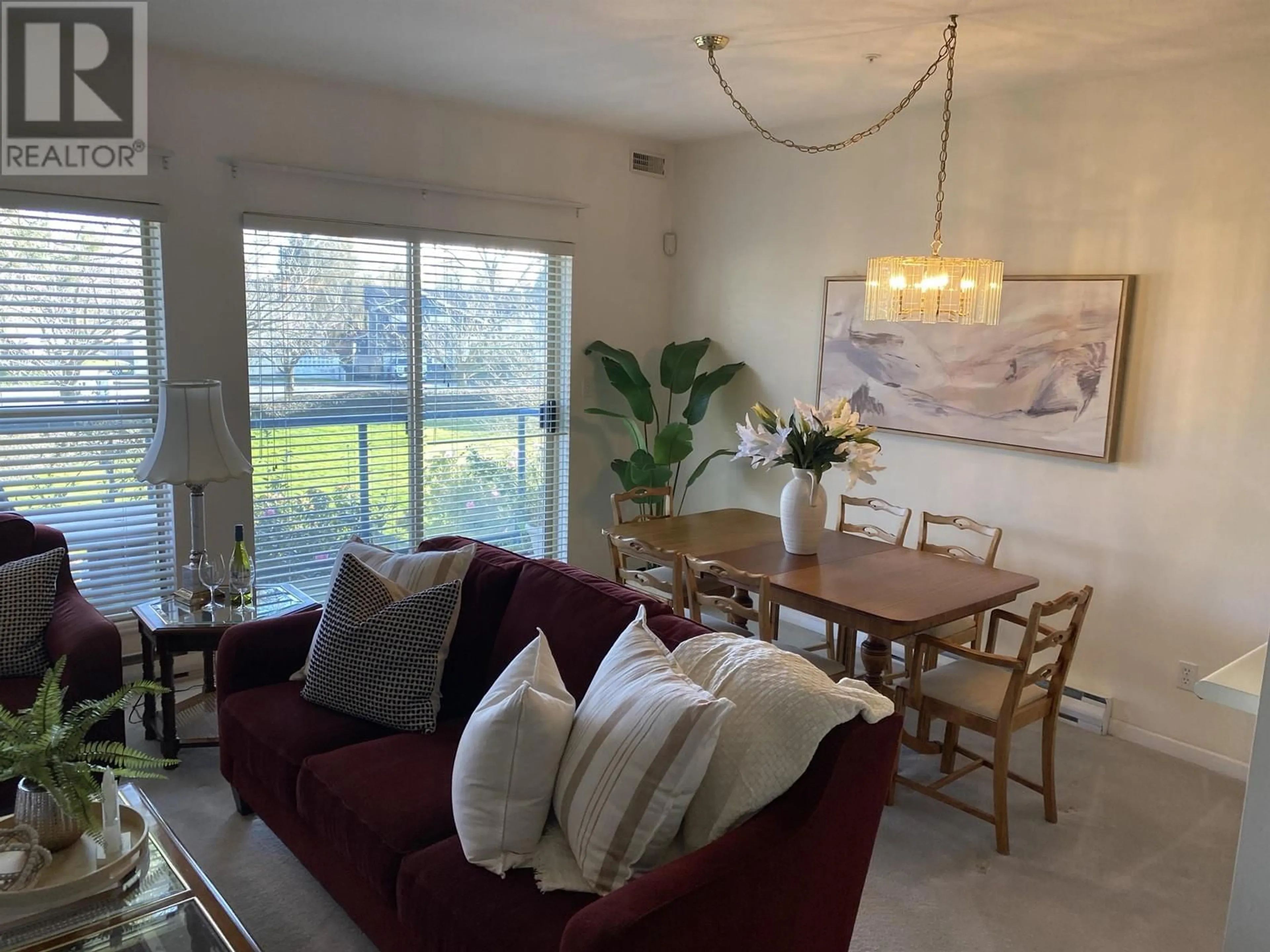Living room with furniture, unknown for 112 - 4753 RIVER ROAD WEST, Delta British Columbia V4K1R9