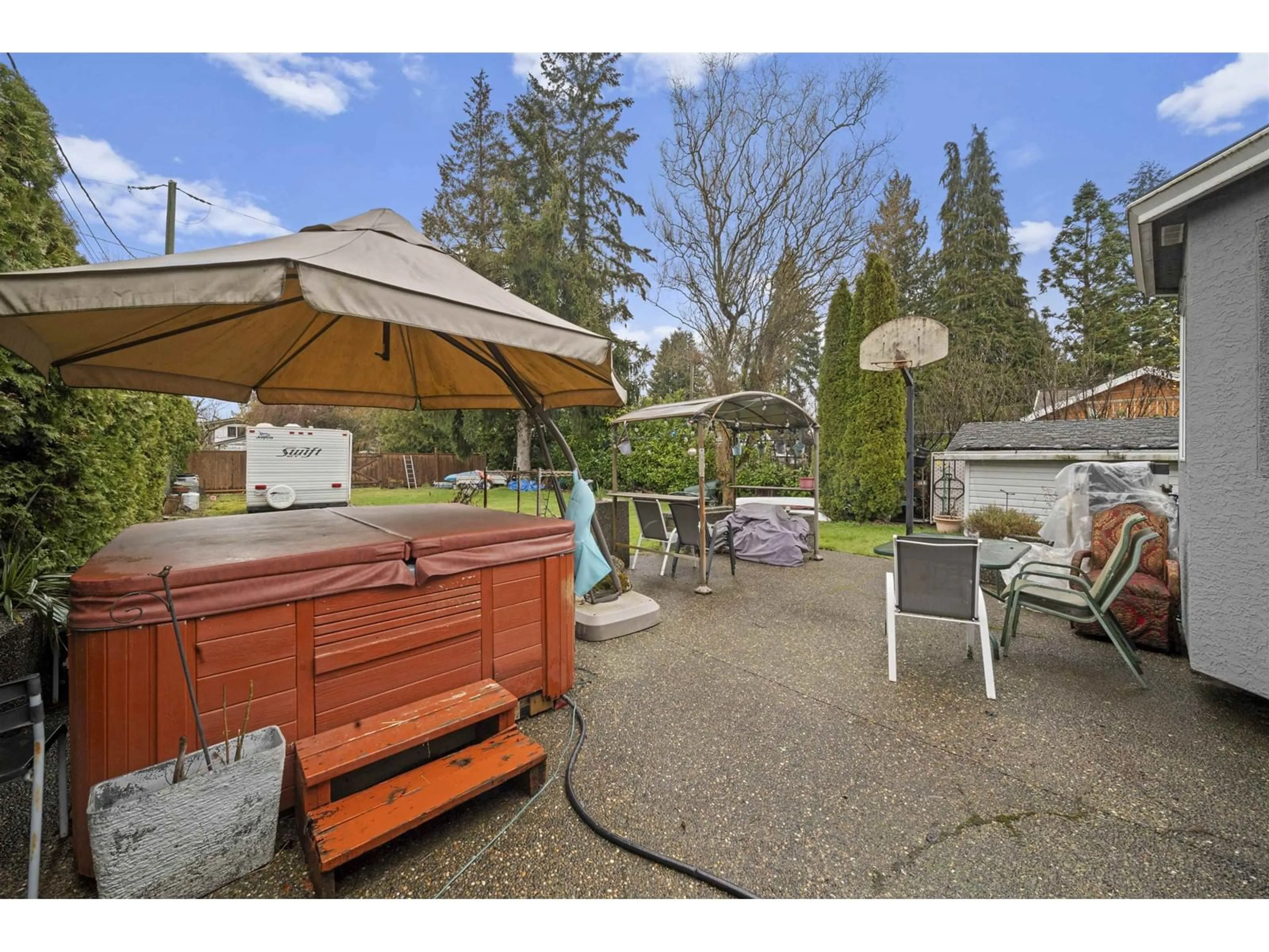 Patio, unknown for 14349 KINDERSLEY DRIVE, Surrey British Columbia V3R5R1