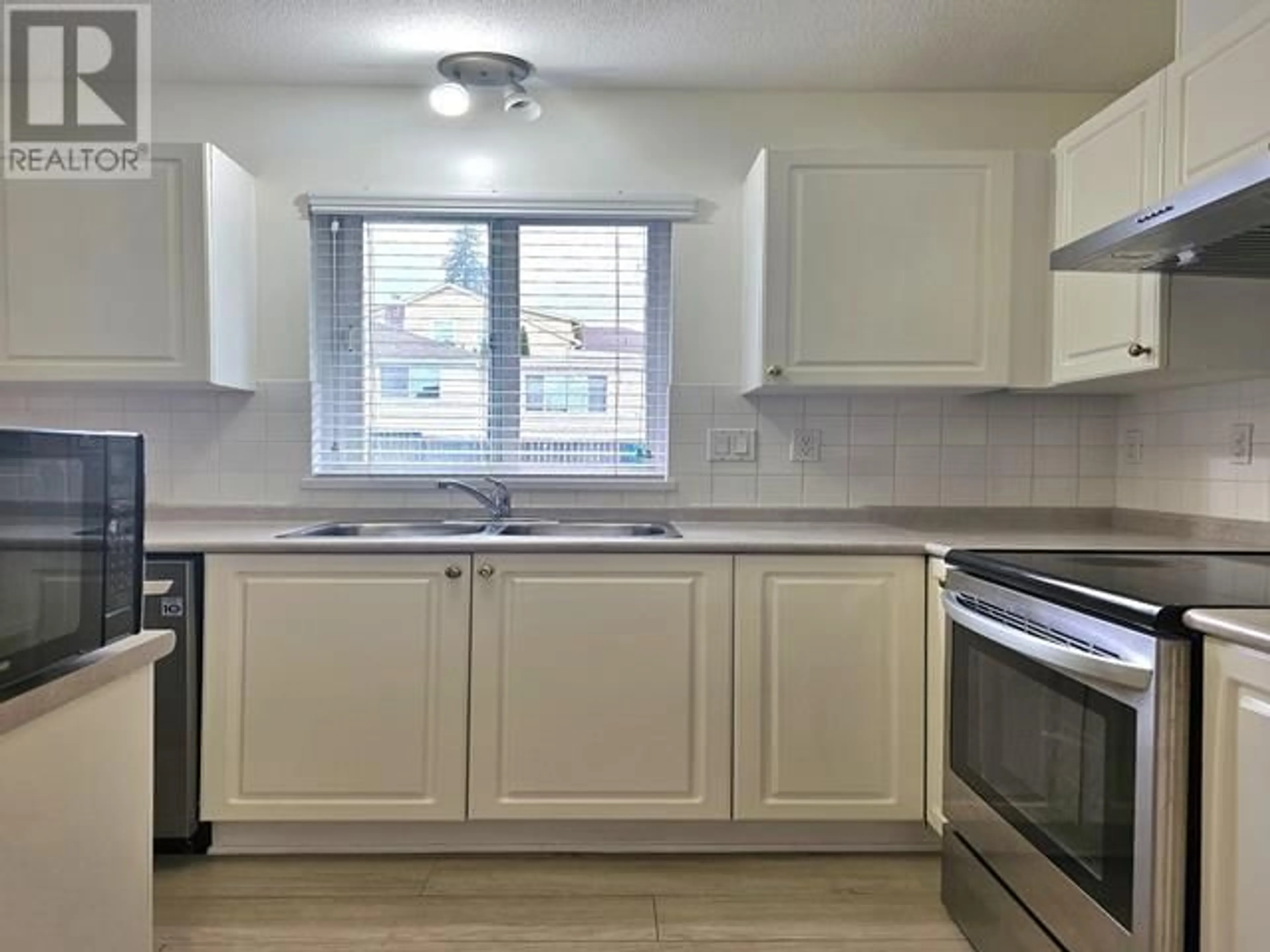 Standard kitchen, unknown for 12 - 205 LEBLEU STREET, Coquitlam British Columbia V3K6Z5