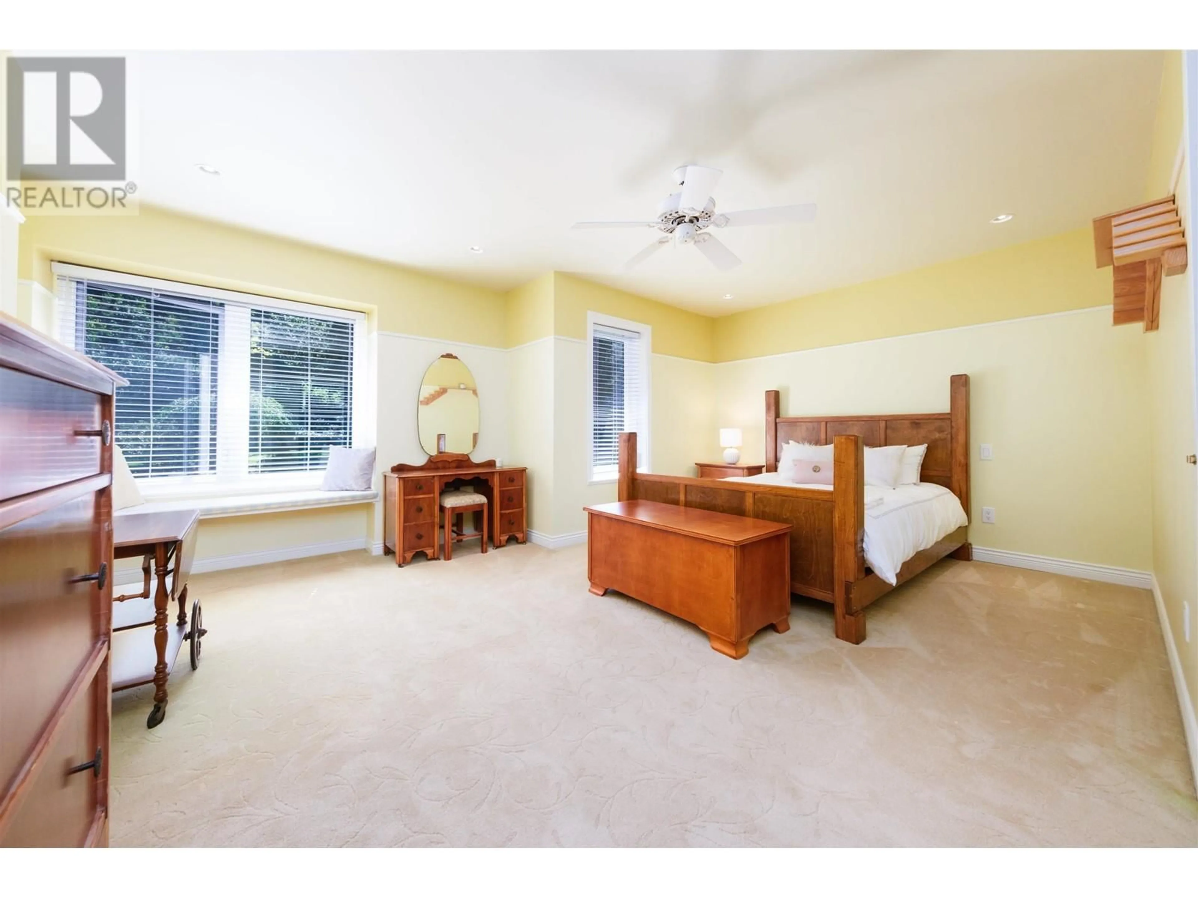 A pic of a room for 1125 MOUNTAIN AYRE LANE, Port Moody British Columbia V3H4X9