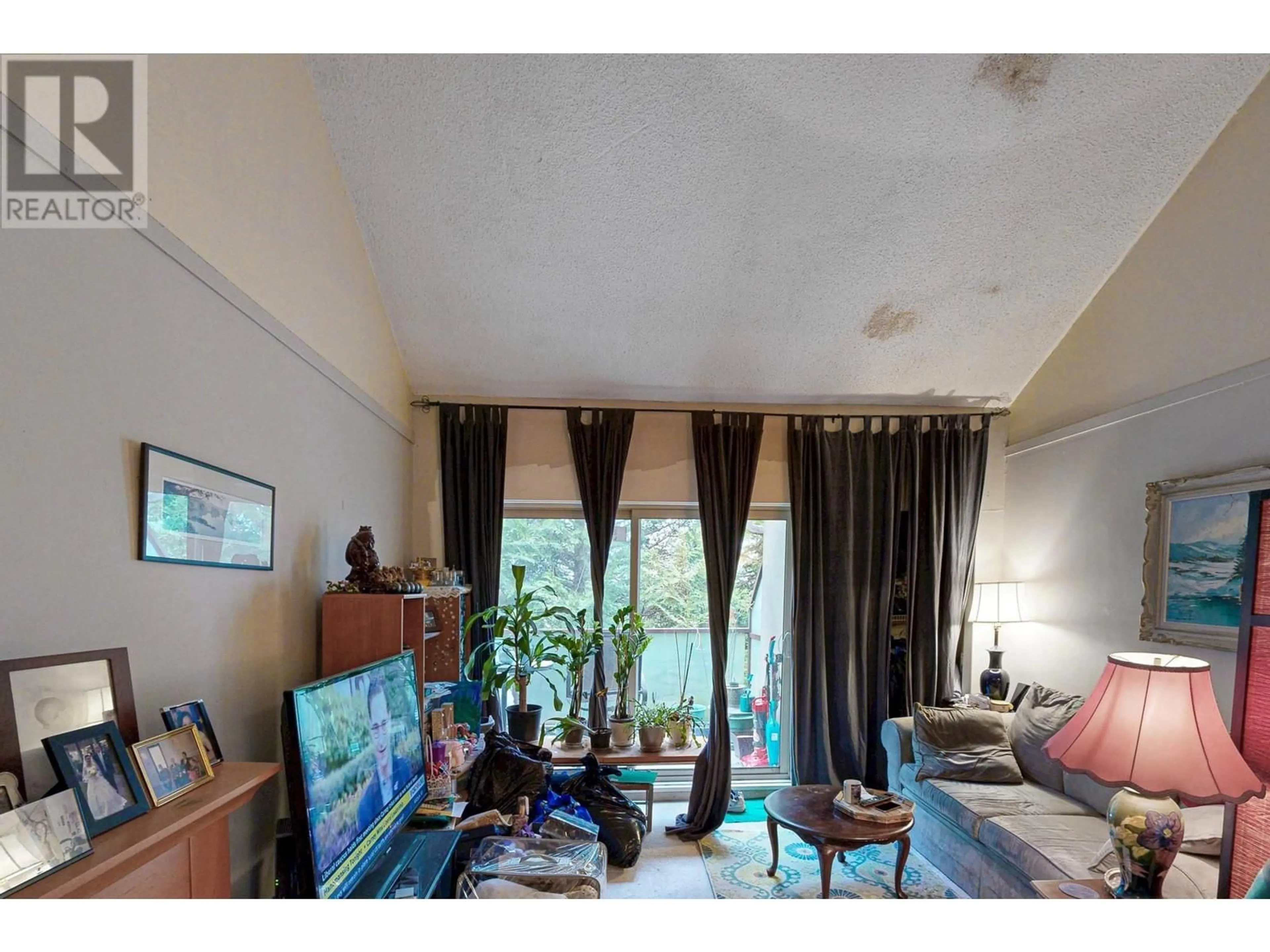 A pic of a room for 311 4363 HALIFAX STREET, Burnaby British Columbia V5C5Z3