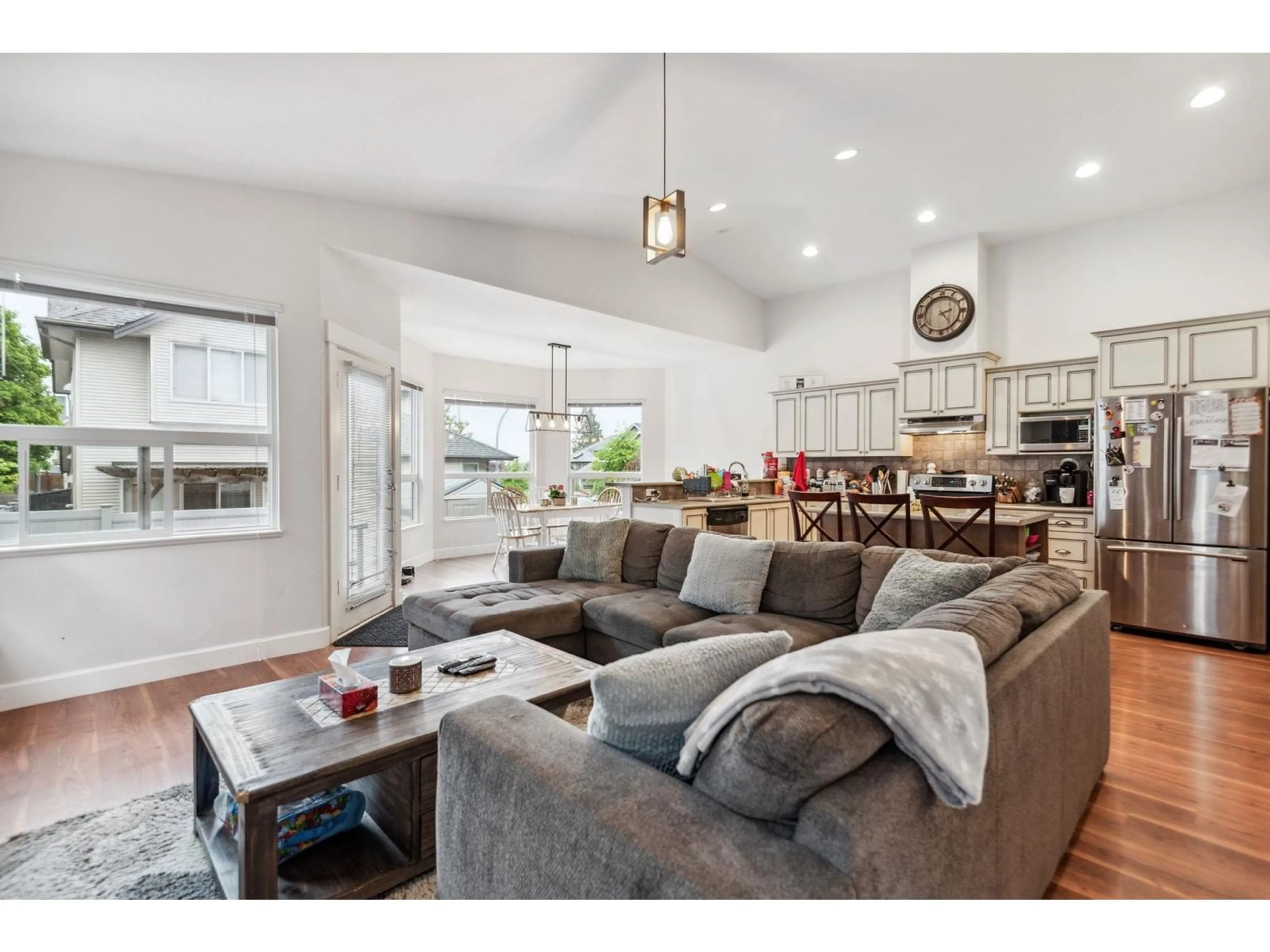 Living room with furniture, unknown for 6914 197B STREET, Langley British Columbia V2Y3B1