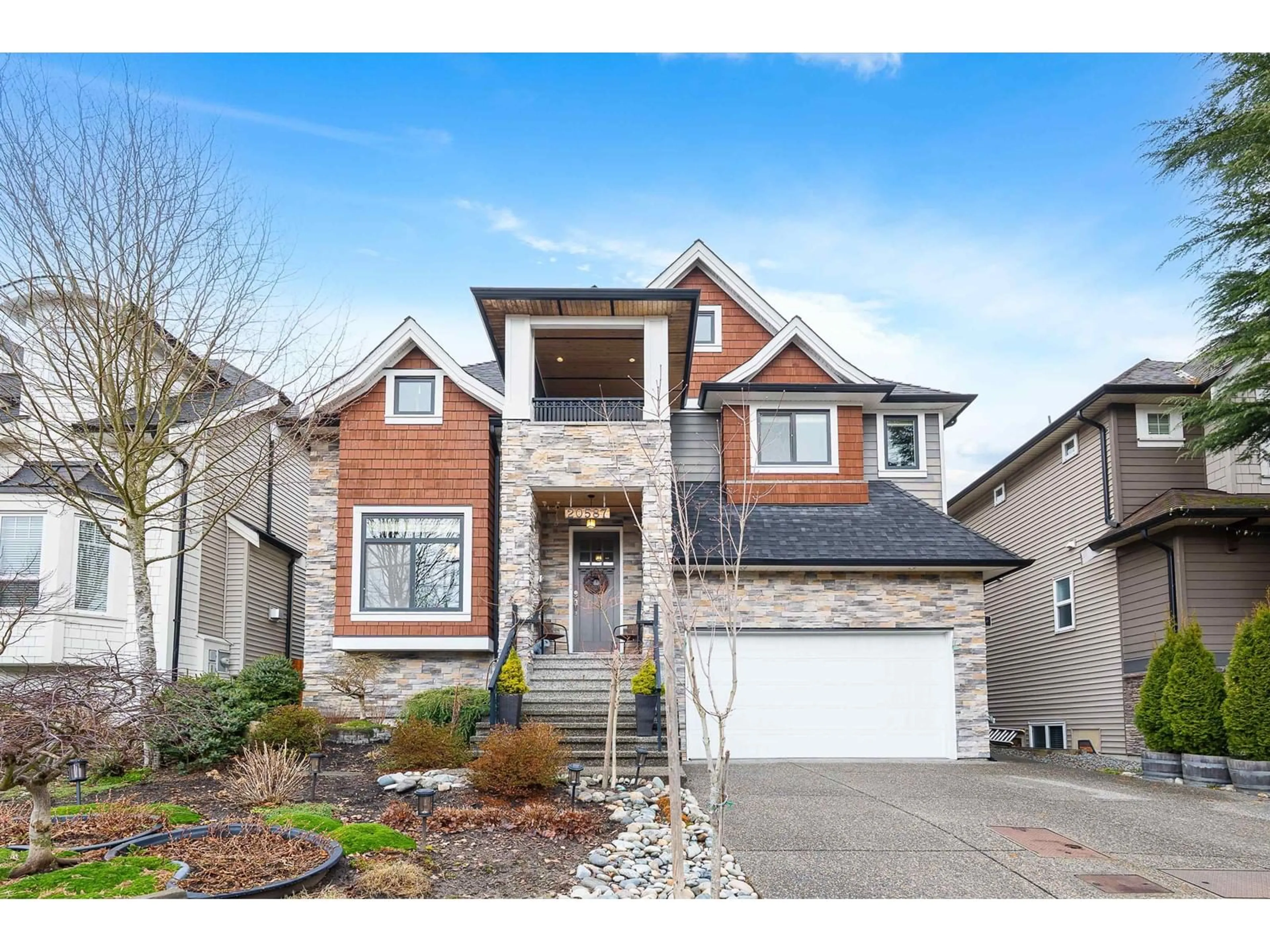 Home with brick exterior material, street for 20587 68, Langley British Columbia V2Y3E2
