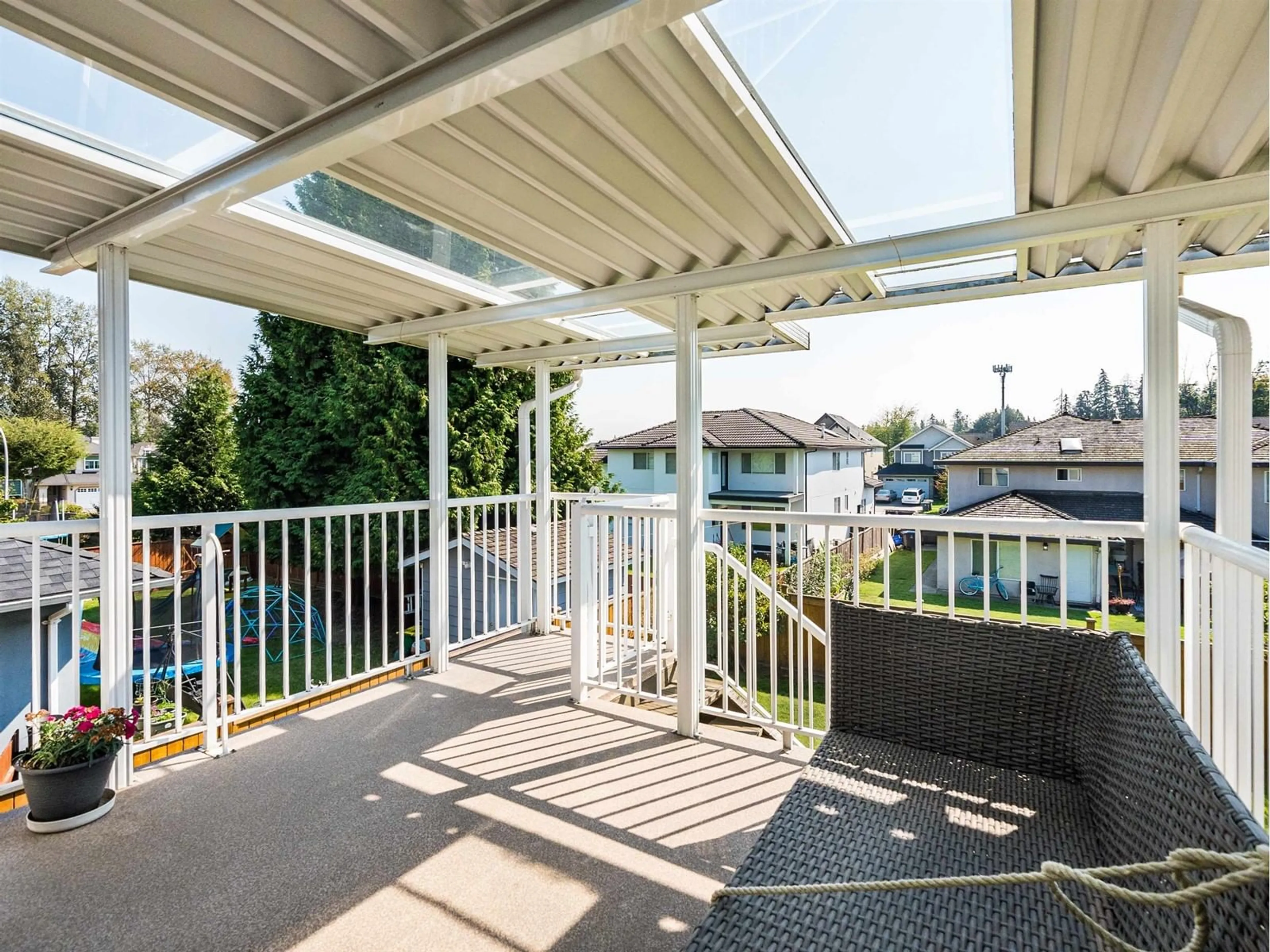 Patio, water/lake/river/ocean view for 15870 106 AVENUE, Surrey British Columbia V4N1K5