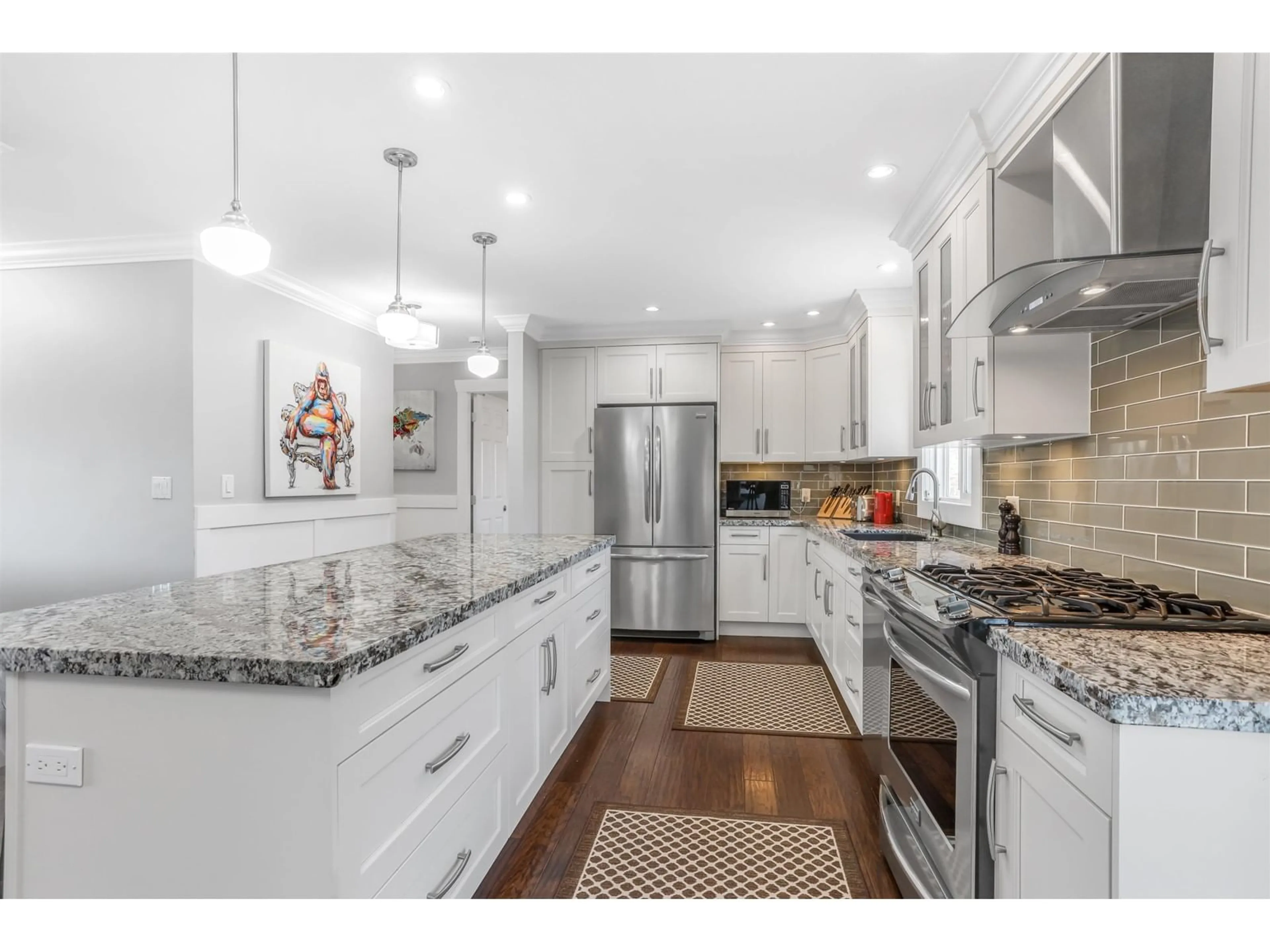 Open concept kitchen, ceramic/tile floor for 6306 172A STREET, Surrey British Columbia V3S6V4