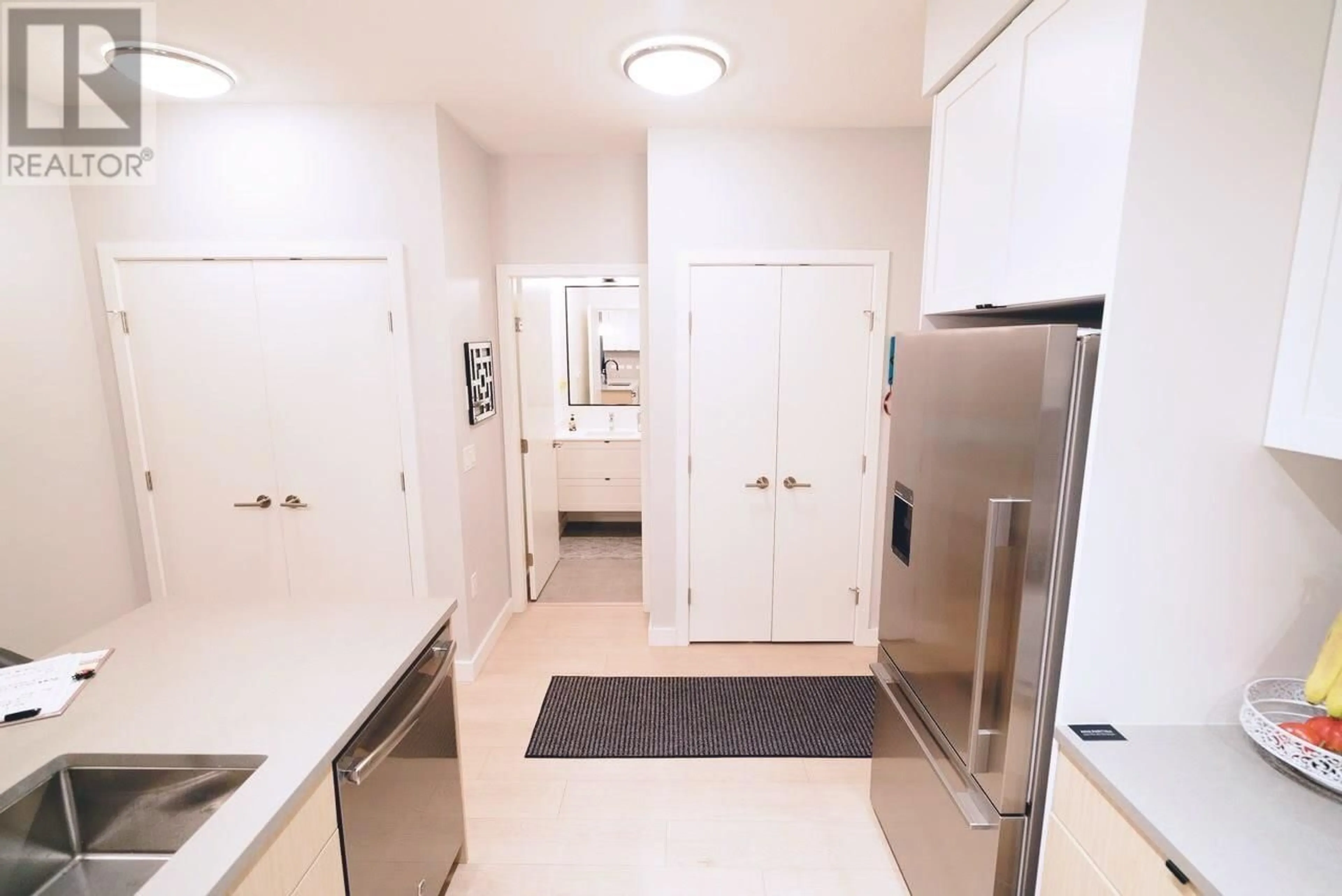 Unknown for 112 - 3205 MOUNTAIN HIGHWAY, North Vancouver British Columbia V7K0A3