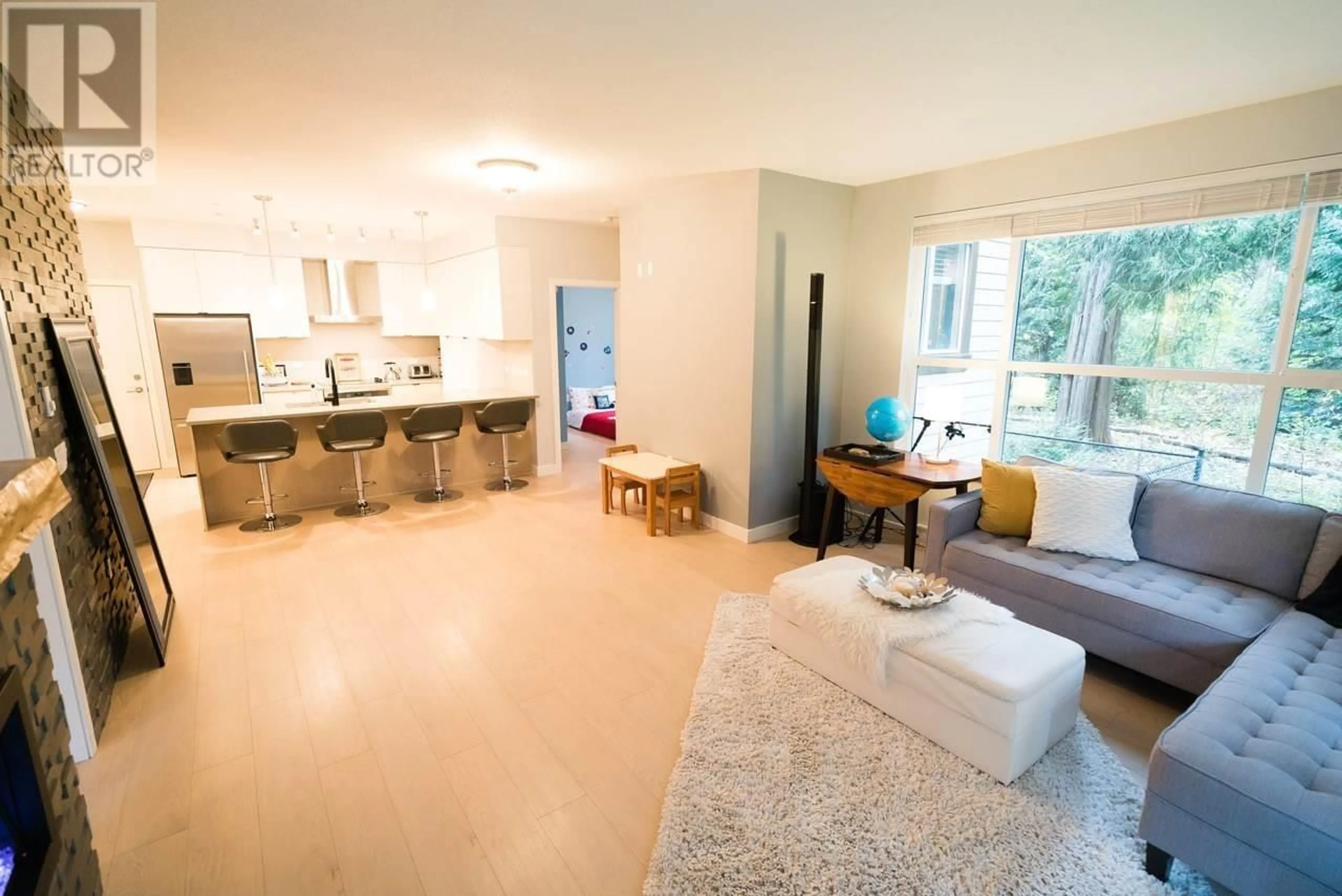 Open concept kitchen, unknown for 112 - 3205 MOUNTAIN HIGHWAY, North Vancouver British Columbia V7K0A3