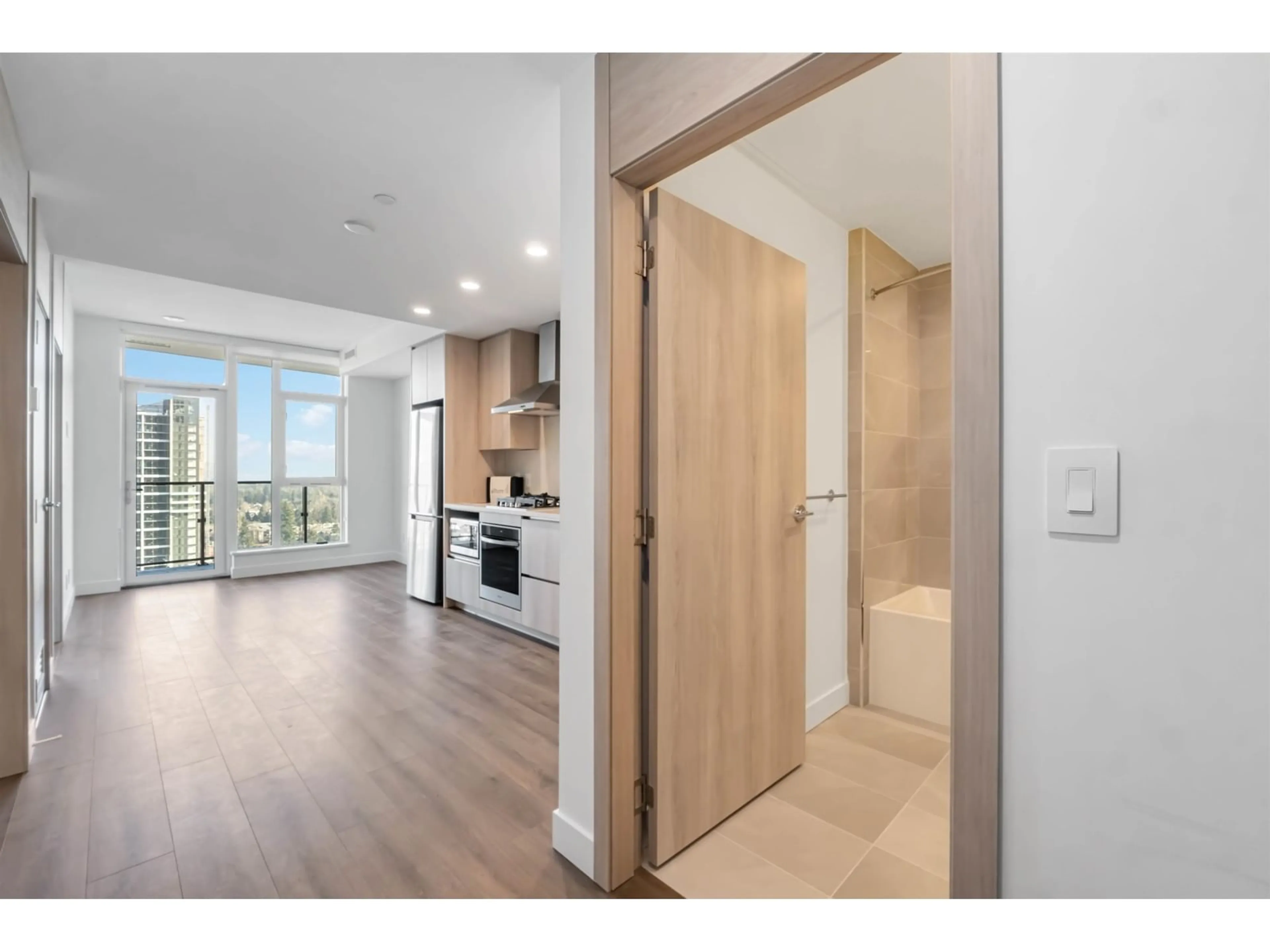 A pic from outside/outdoor area/front of a property/back of a property/a pic from drone, mountain view for 2903 - 10750 135A, Surrey British Columbia V3T0V4