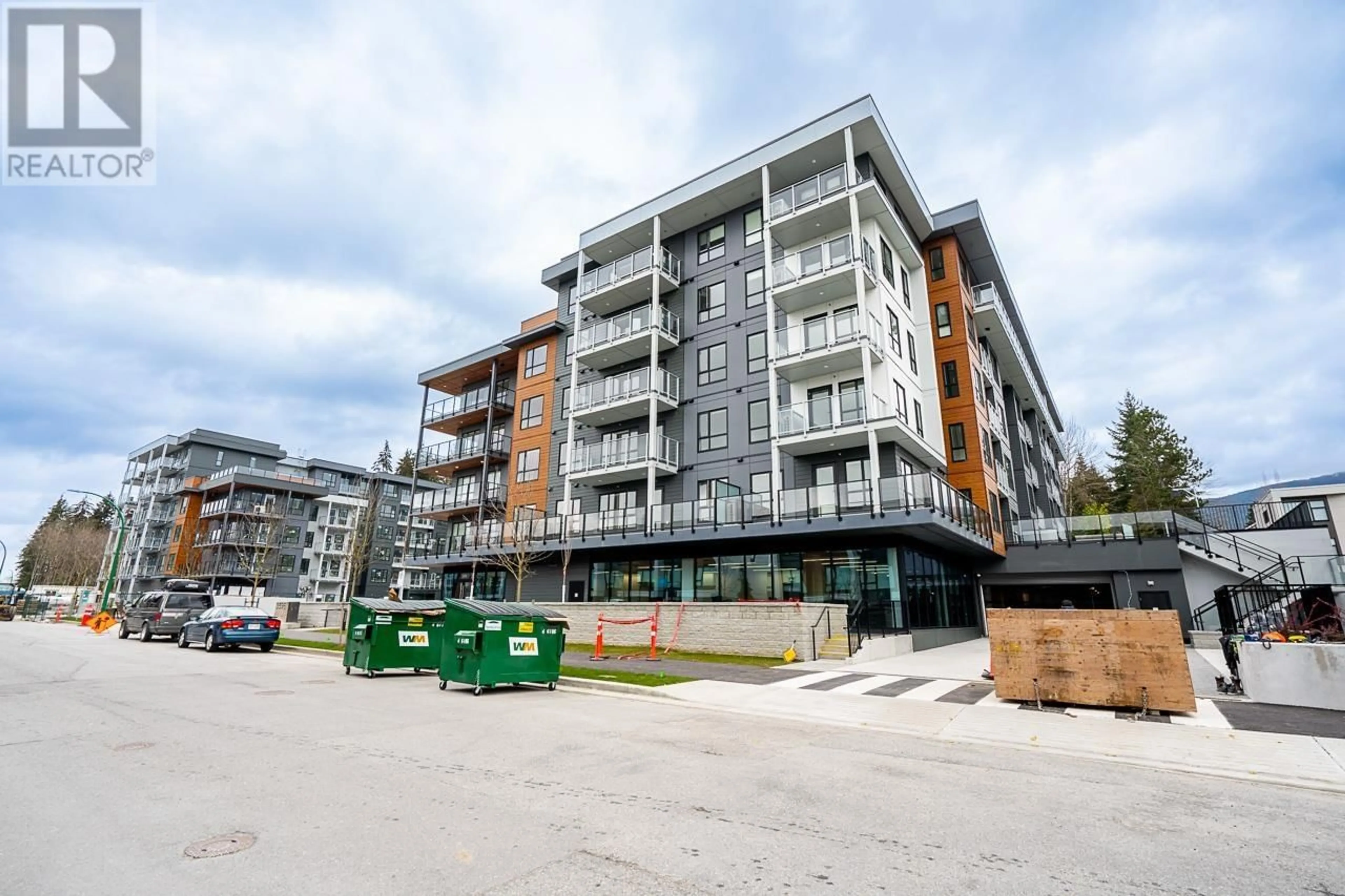 Unknown for 403 - 3596 MALSUM DRIVE, North Vancouver British Columbia V7G0B5