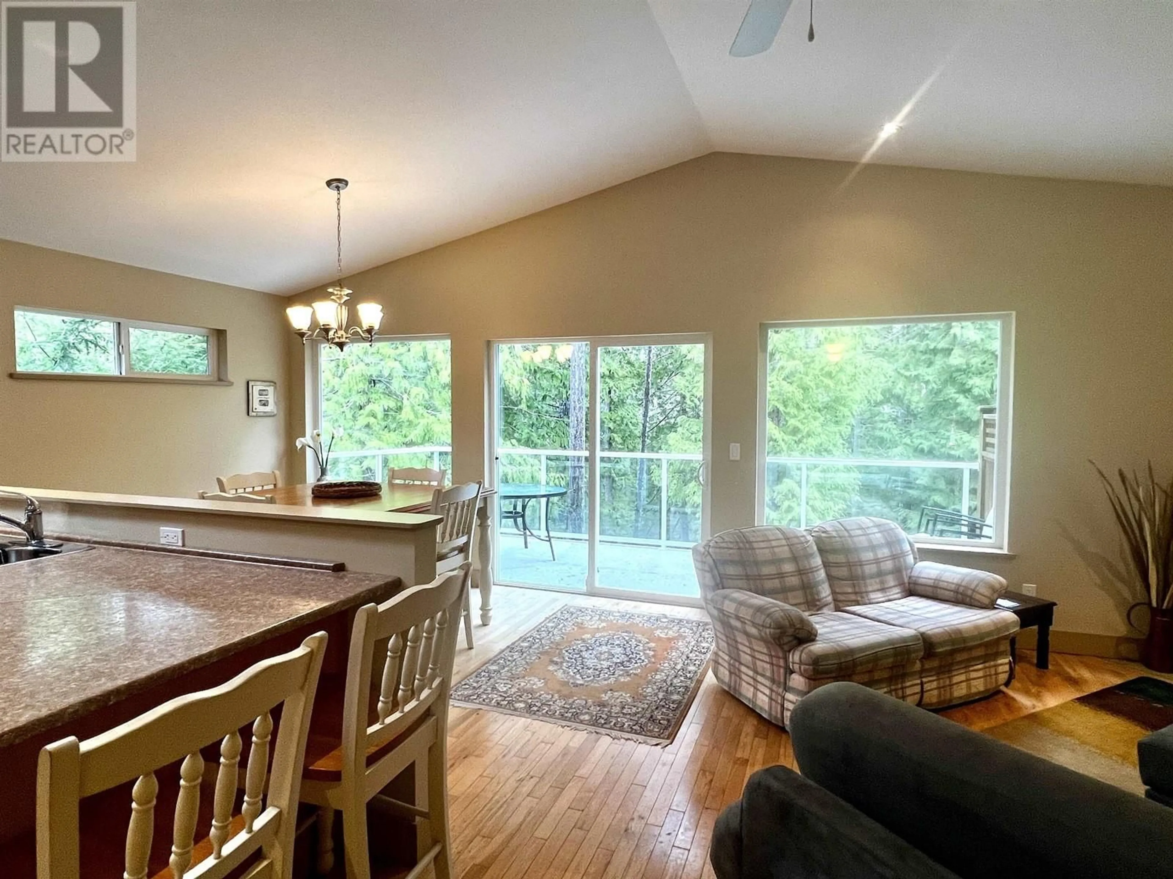 Living room with furniture, wood/laminate floor for 14 - 12710 LAGOON ROAD, Madeira Park British Columbia V0N2H1