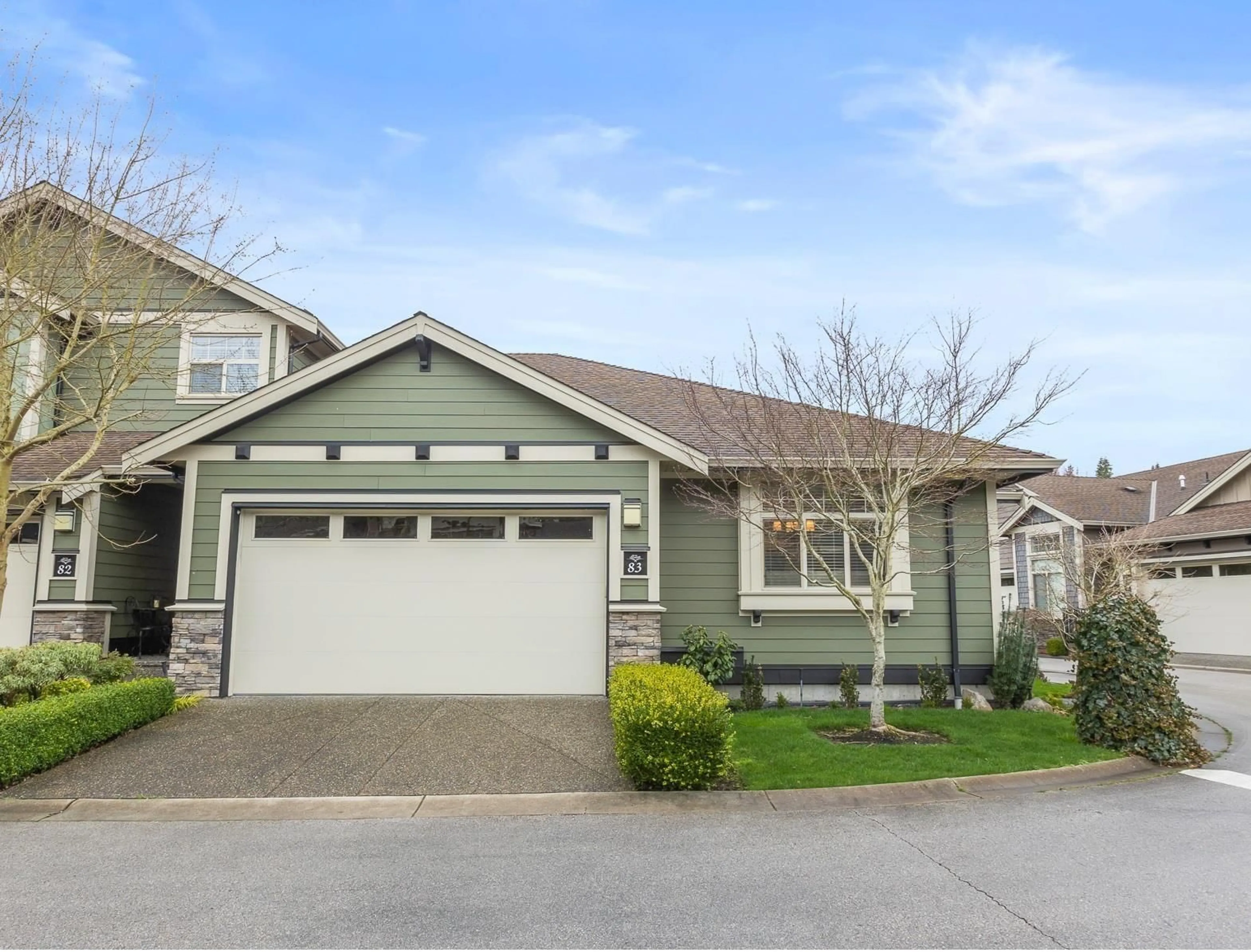 Home with vinyl exterior material, street for 83 350 174 STREET, Surrey British Columbia V3Z2N8