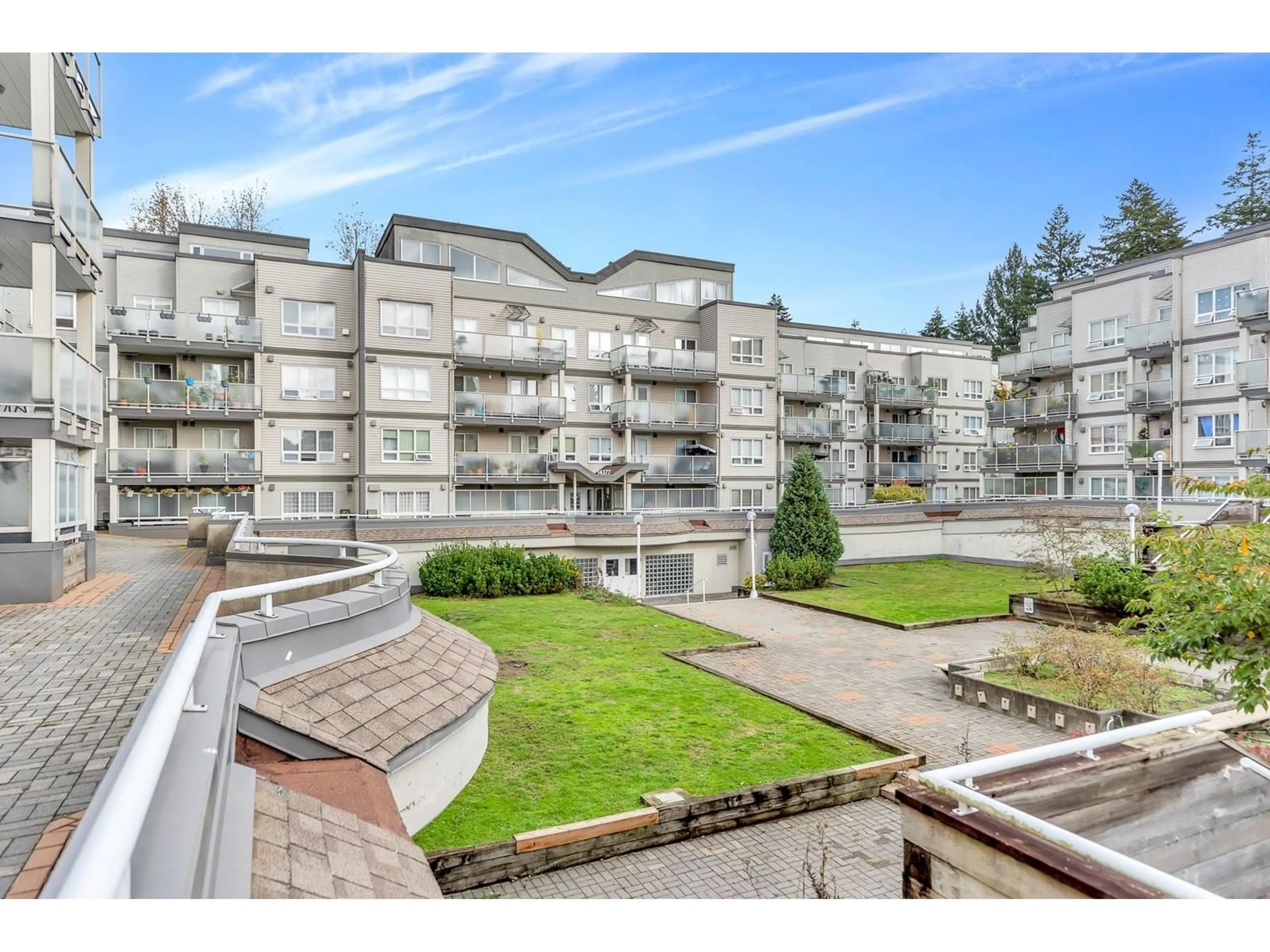 Patio, mountain view for 409 - 14377 103, Surrey British Columbia V3T5V5