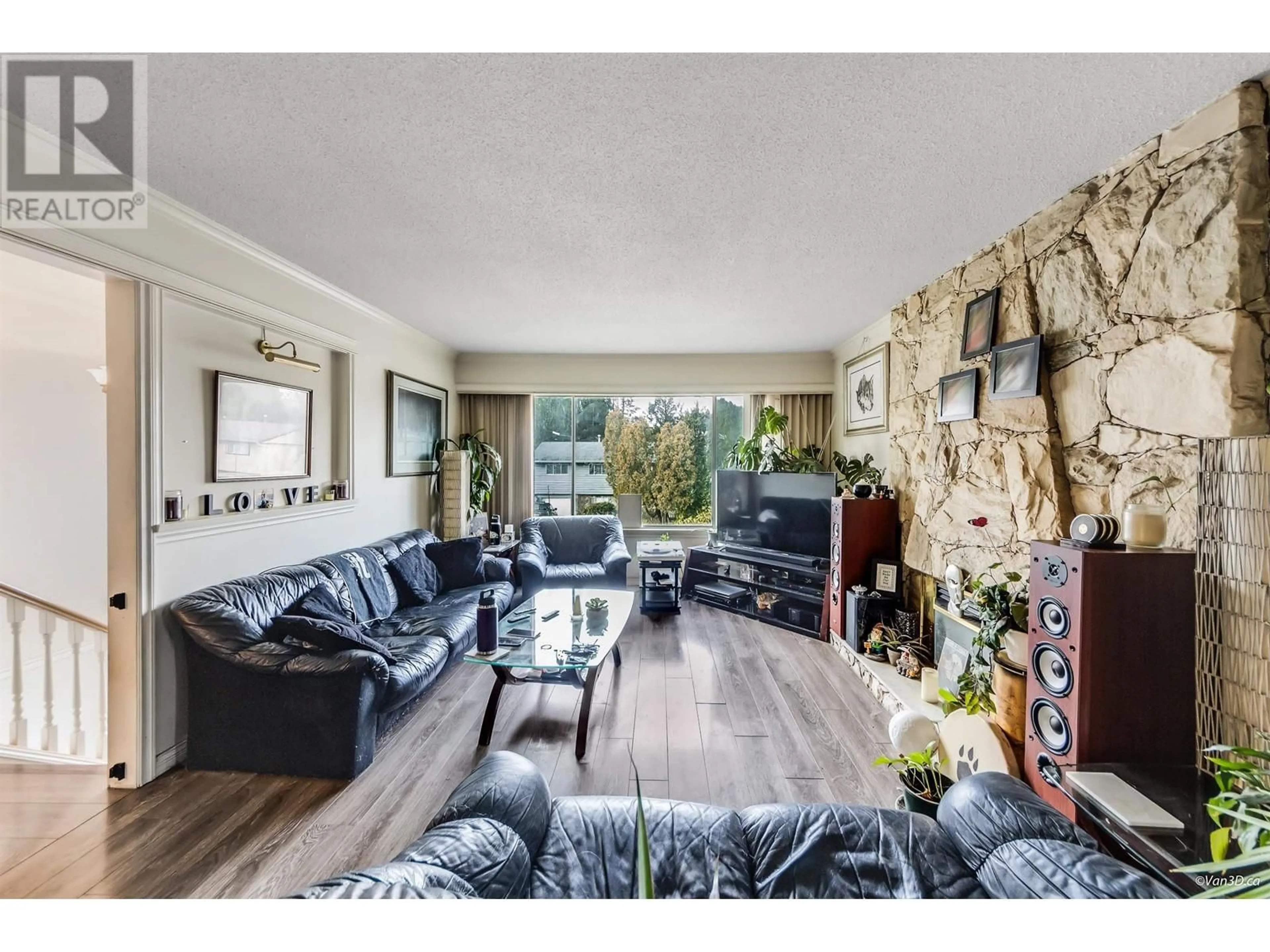 Living room with furniture, unknown for 22940 122 AVENUE, Maple Ridge British Columbia V2X3Y4