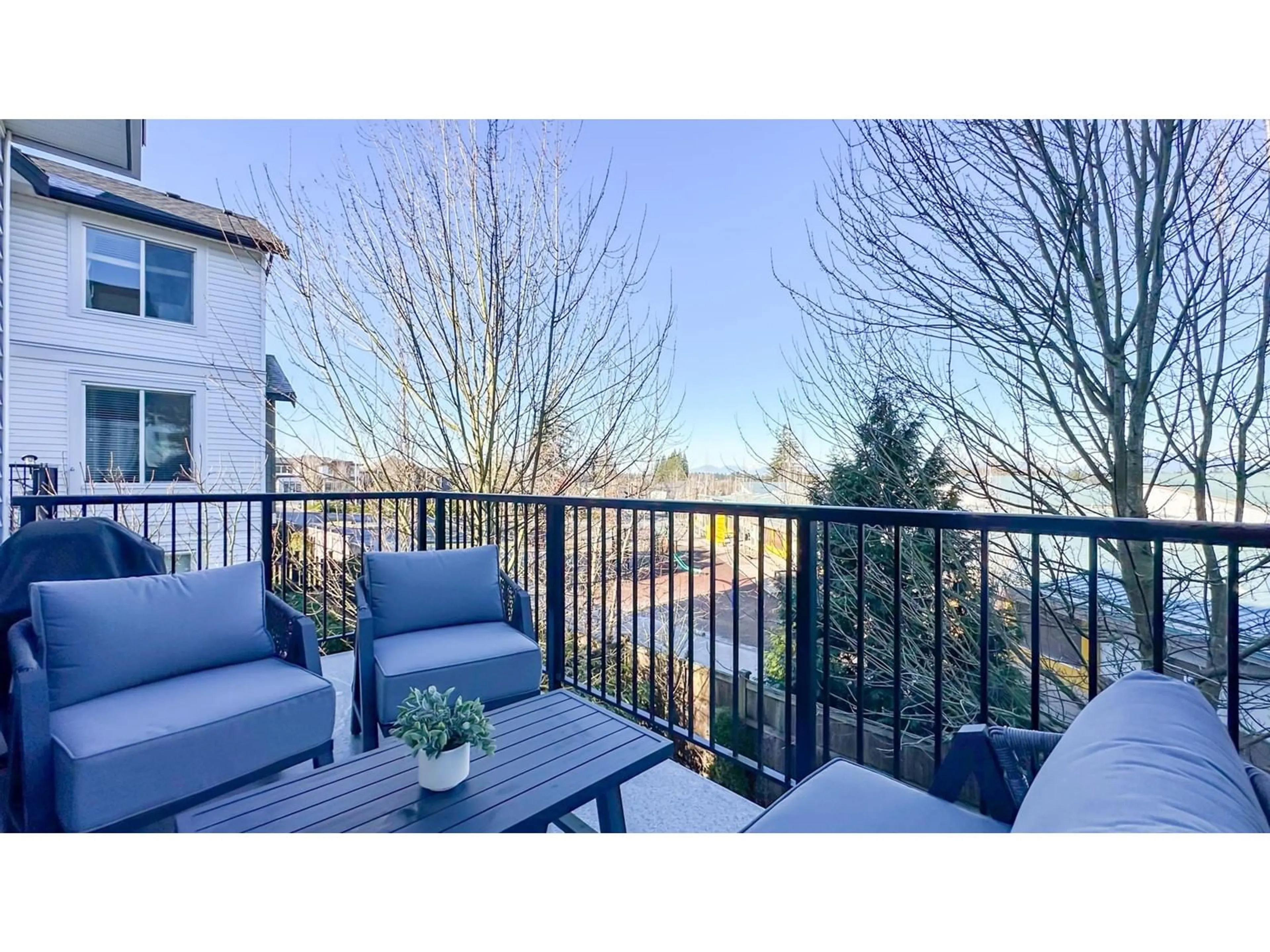 Balcony in the apartment, water/lake/river/ocean view for 11 14271 60 AVENUE, Surrey British Columbia V3X2N4