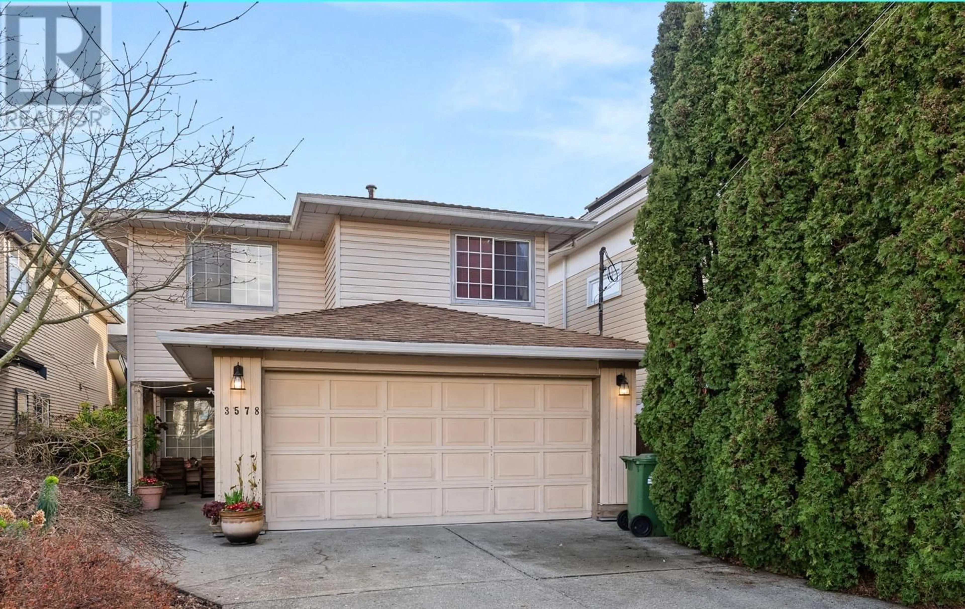 Home with vinyl exterior material, street for 3578 GARRY STREET, Richmond British Columbia V7E2T3