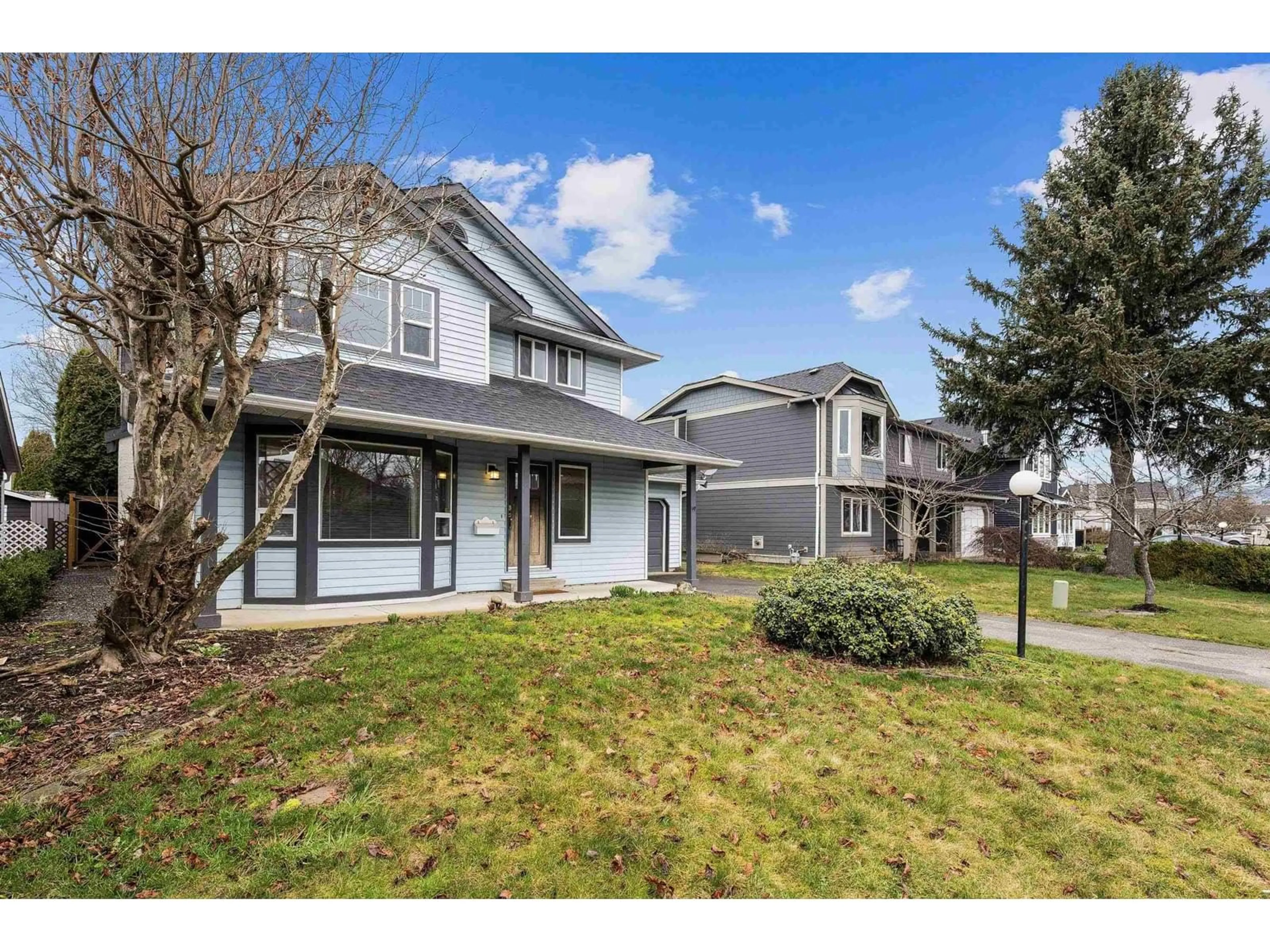 Home with vinyl exterior material, street for 7211 CIRCLE DRIVE, Chilliwack British Columbia V2R2S6