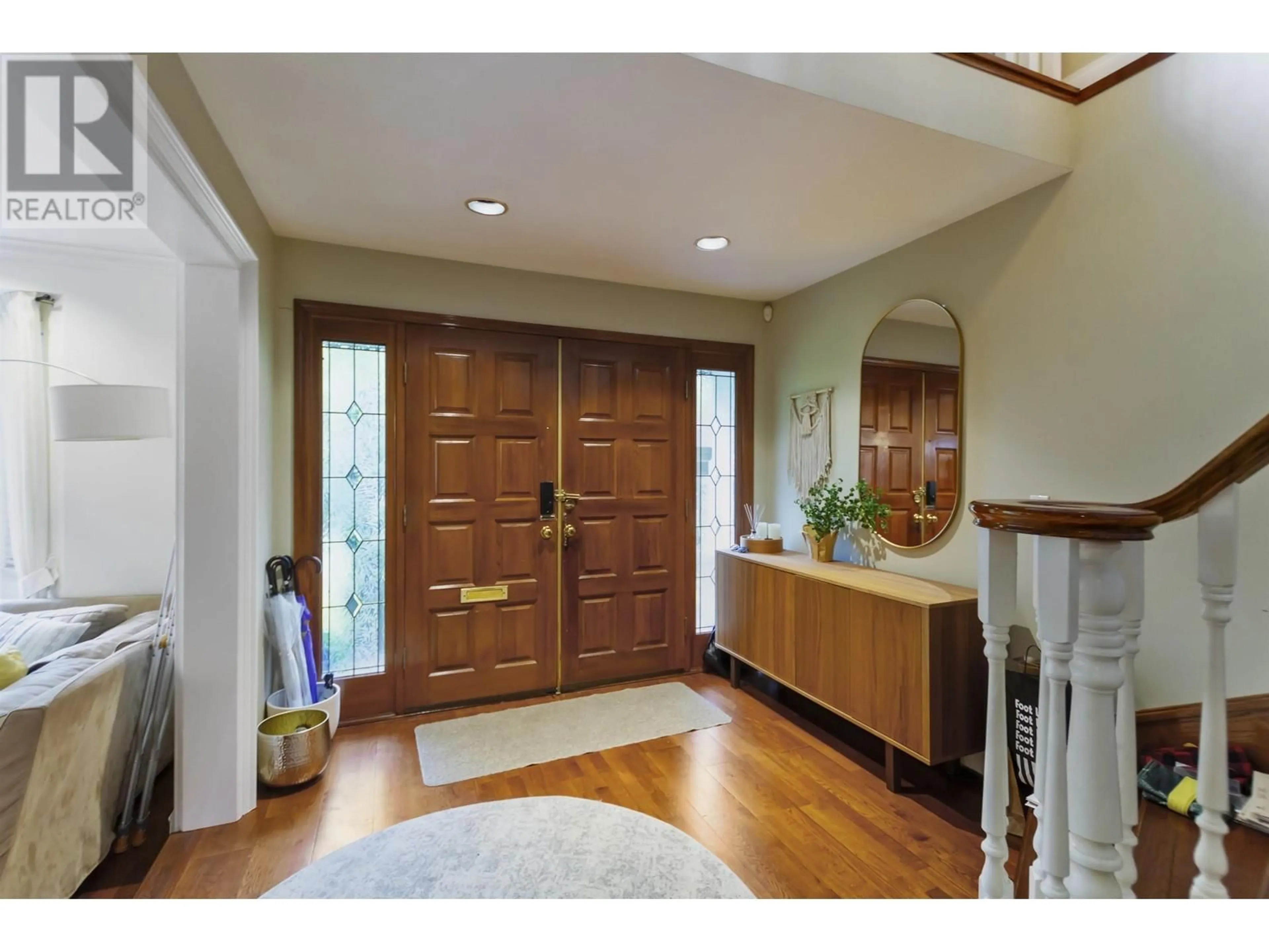 Indoor entryway for 1788 49TH AVENUE, Vancouver British Columbia V6M2S5