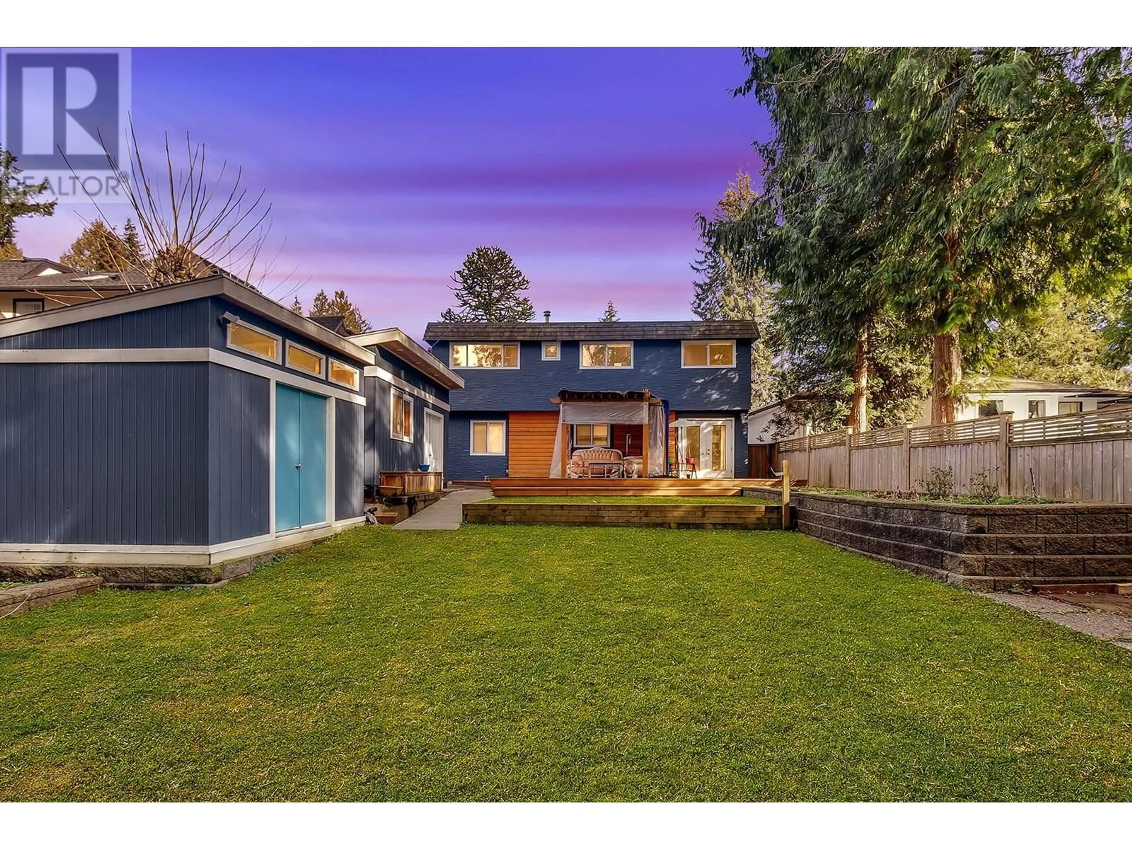 A pic from outside/outdoor area/front of a property/back of a property/a pic from drone, street for 2505 WILLIAM AVENUE, North Vancouver British Columbia V7K1Z2