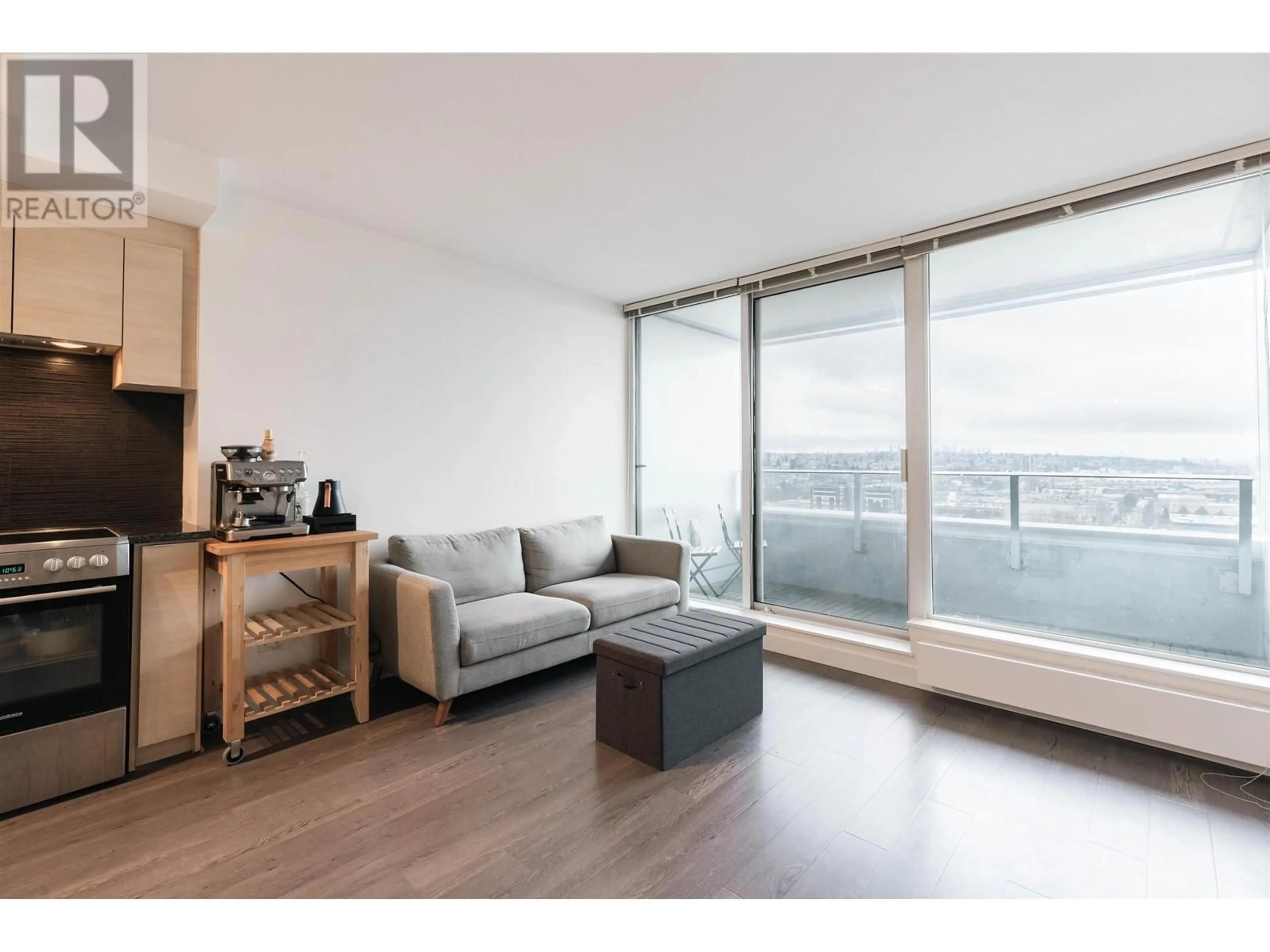 Living room with furniture, wood/laminate floor for 1608 489 INTERURBAN WAY, Vancouver British Columbia V5X0C7