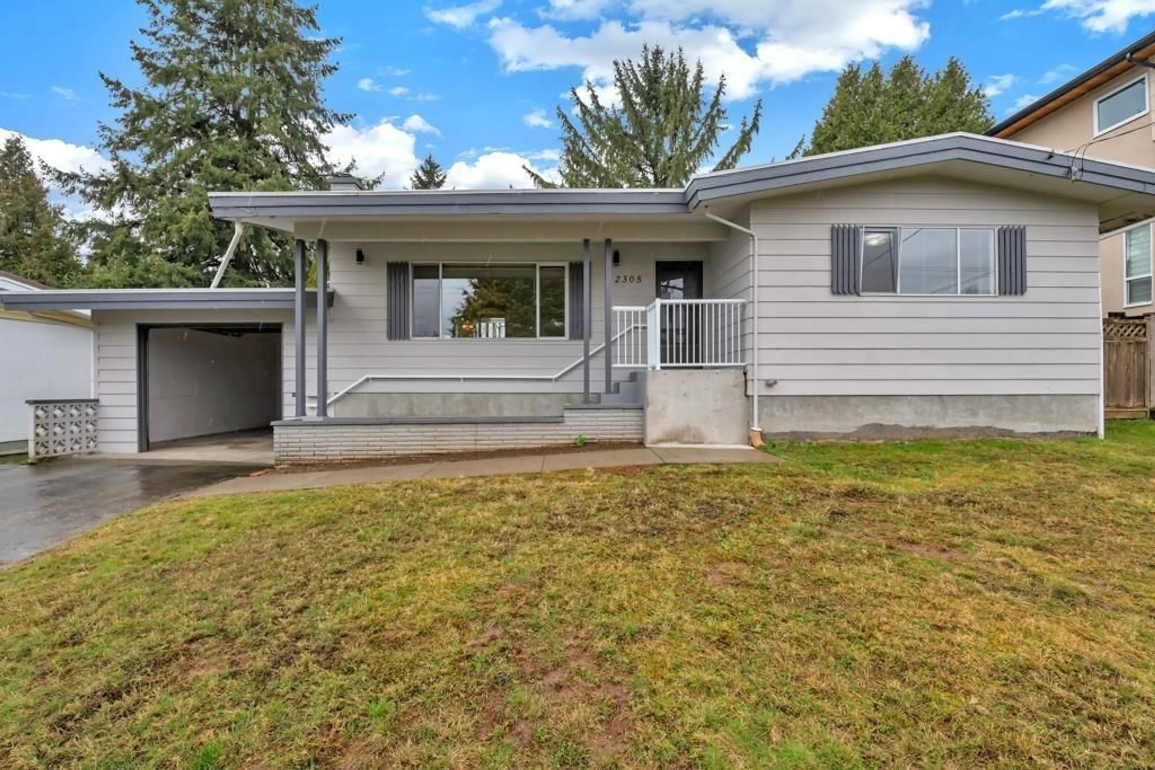Home with vinyl exterior material, street for 2305 BROADWAY, Abbotsford British Columbia V2T3G6