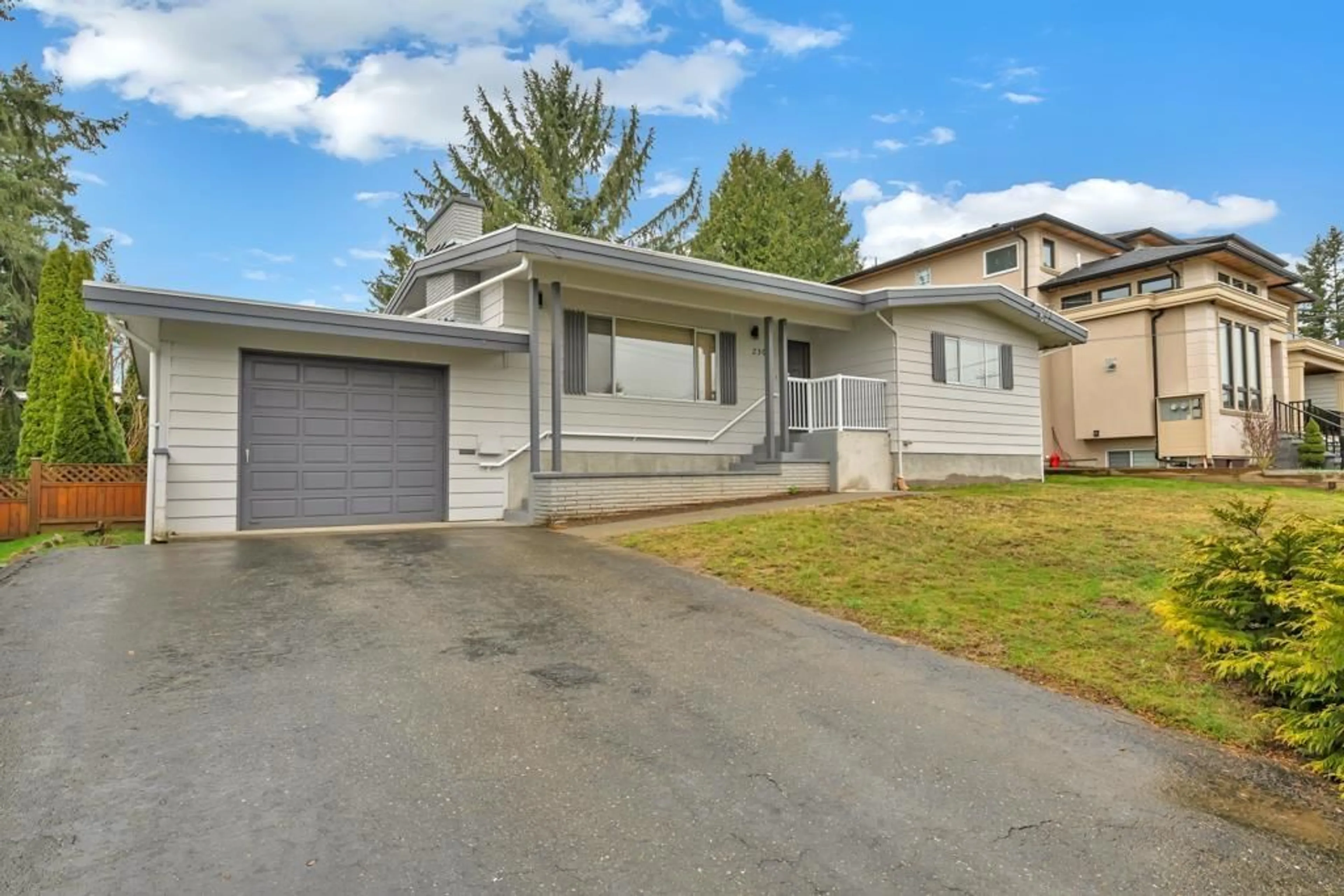 Home with vinyl exterior material, street for 2305 BROADWAY, Abbotsford British Columbia V2T3G6