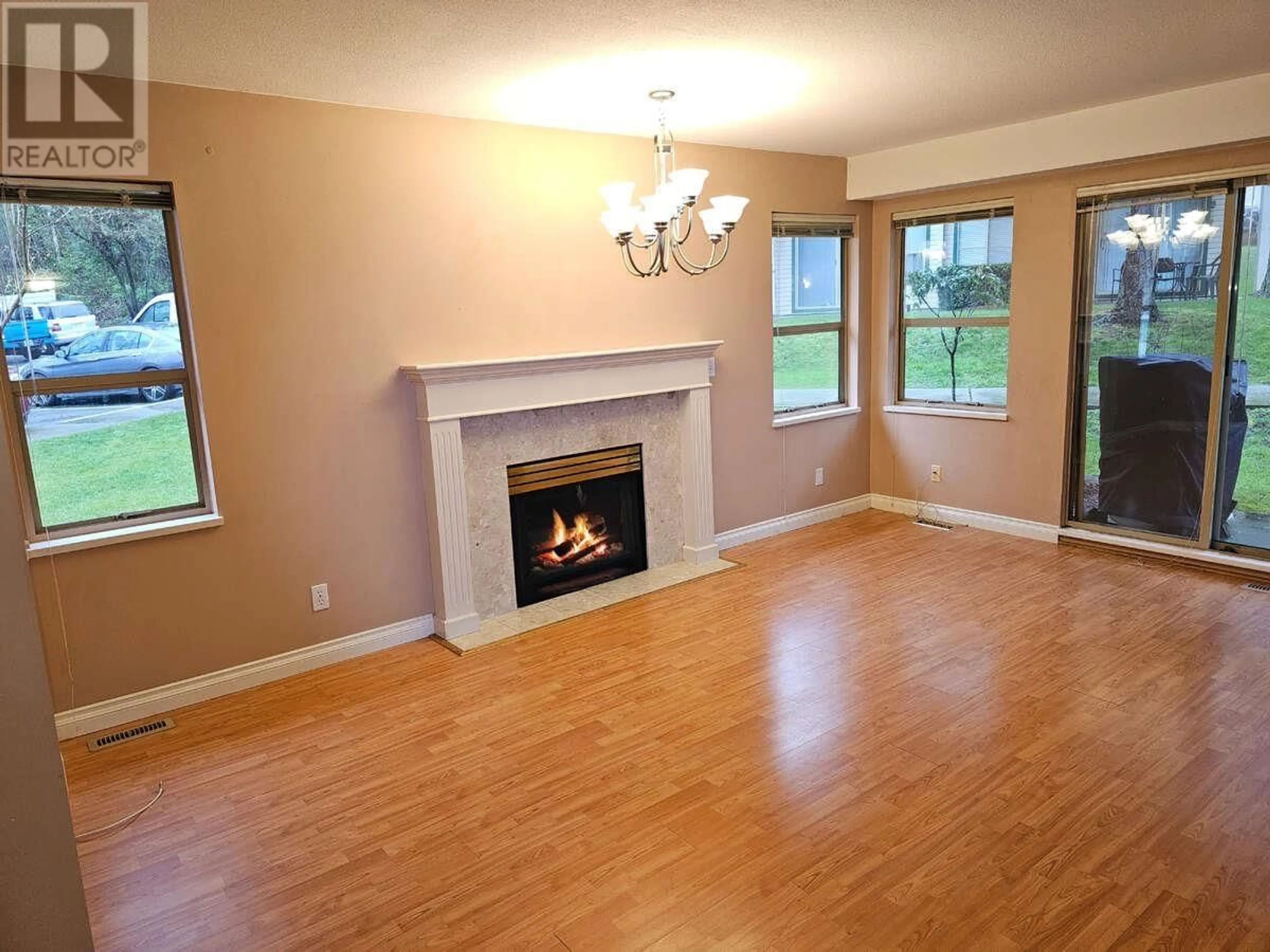 Living room with furniture, wood/laminate floor for 36 21960 RIVER ROAD, Maple Ridge British Columbia V2X2C3