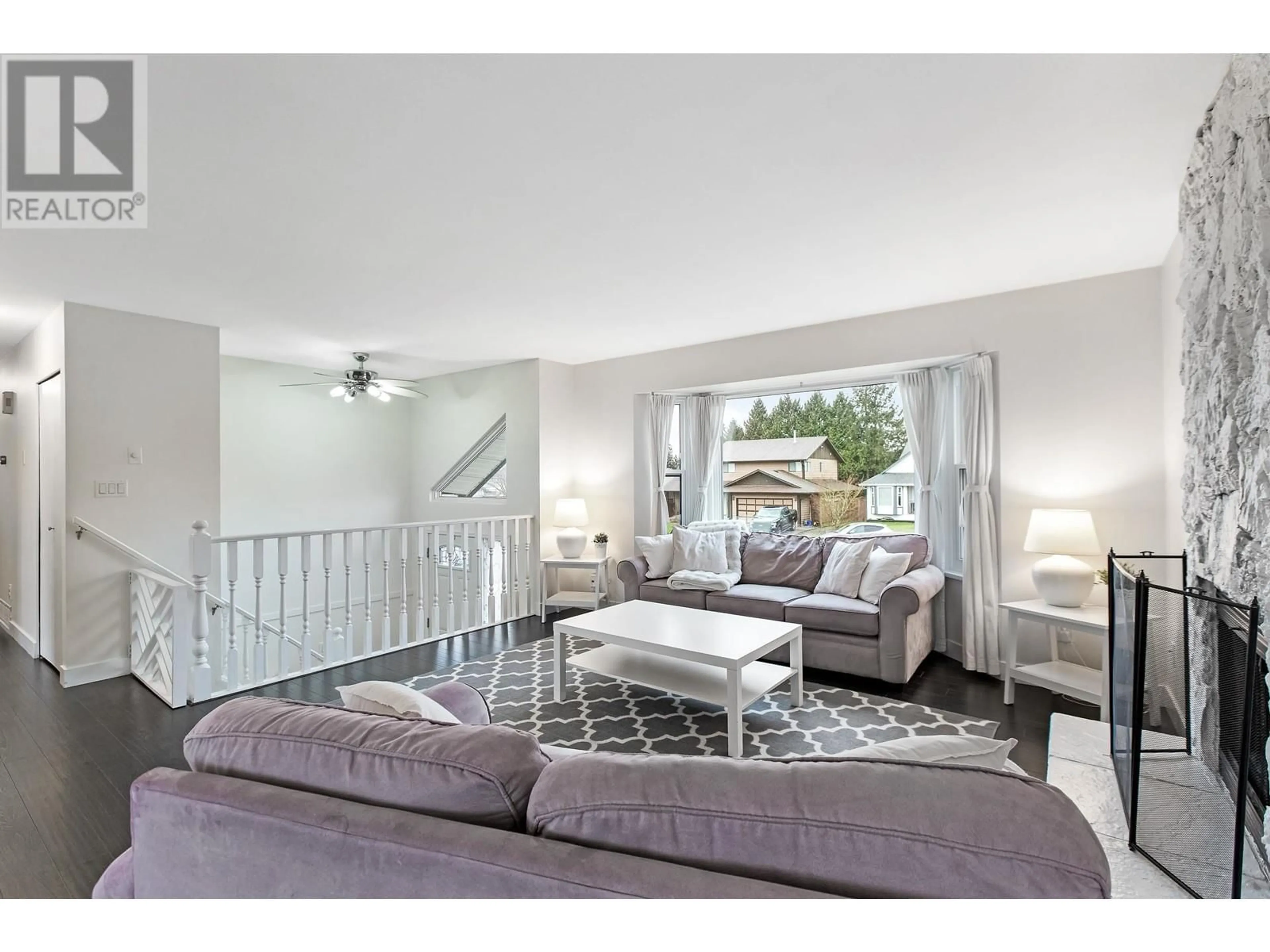 Living room with furniture, unknown for 11990 MEADOWLARK DRIVE, Maple Ridge British Columbia V2X9M1