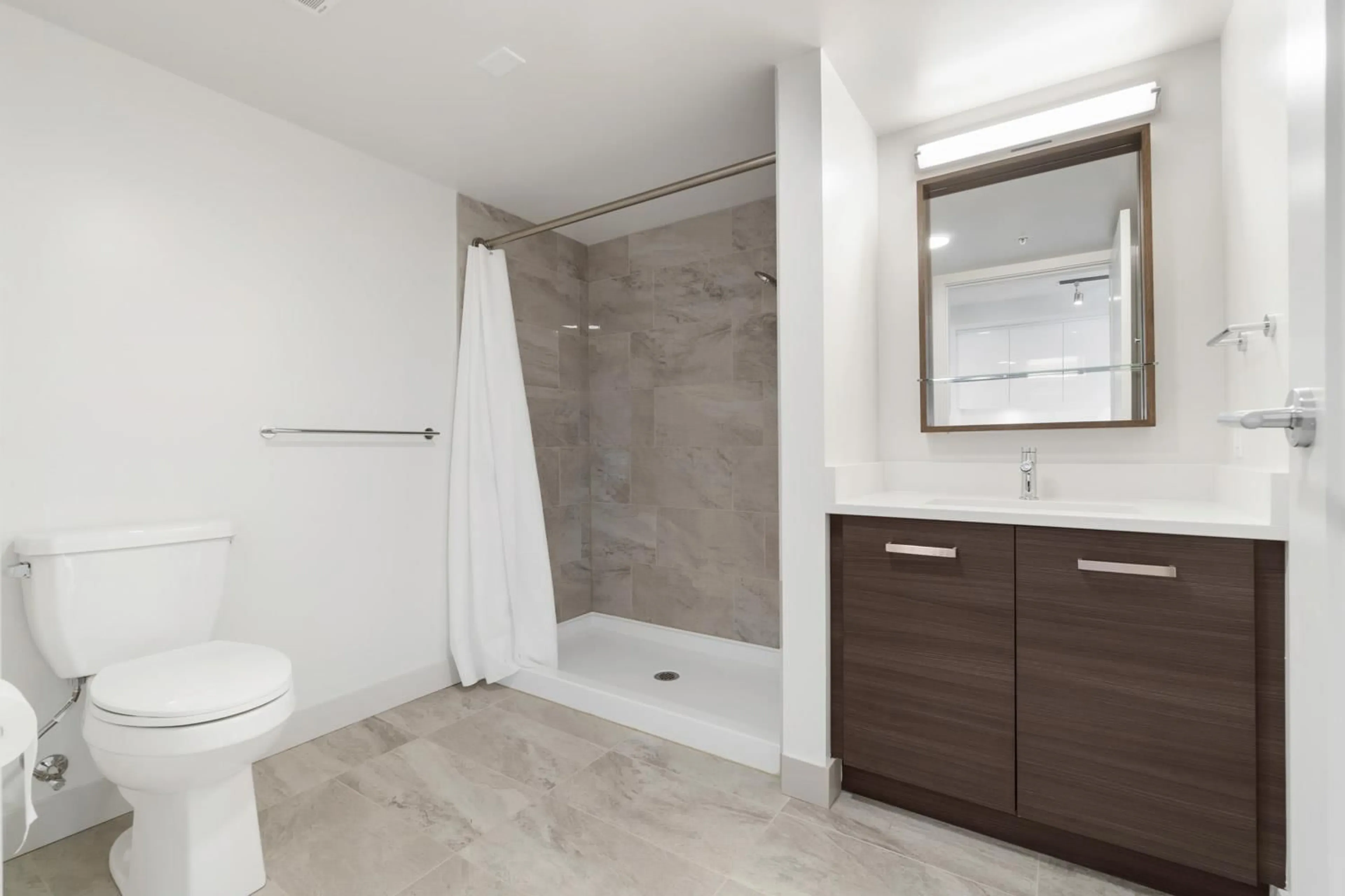 Standard bathroom, ceramic/tile floor for 232 10928 132 STREET, Surrey British Columbia V3T3W7