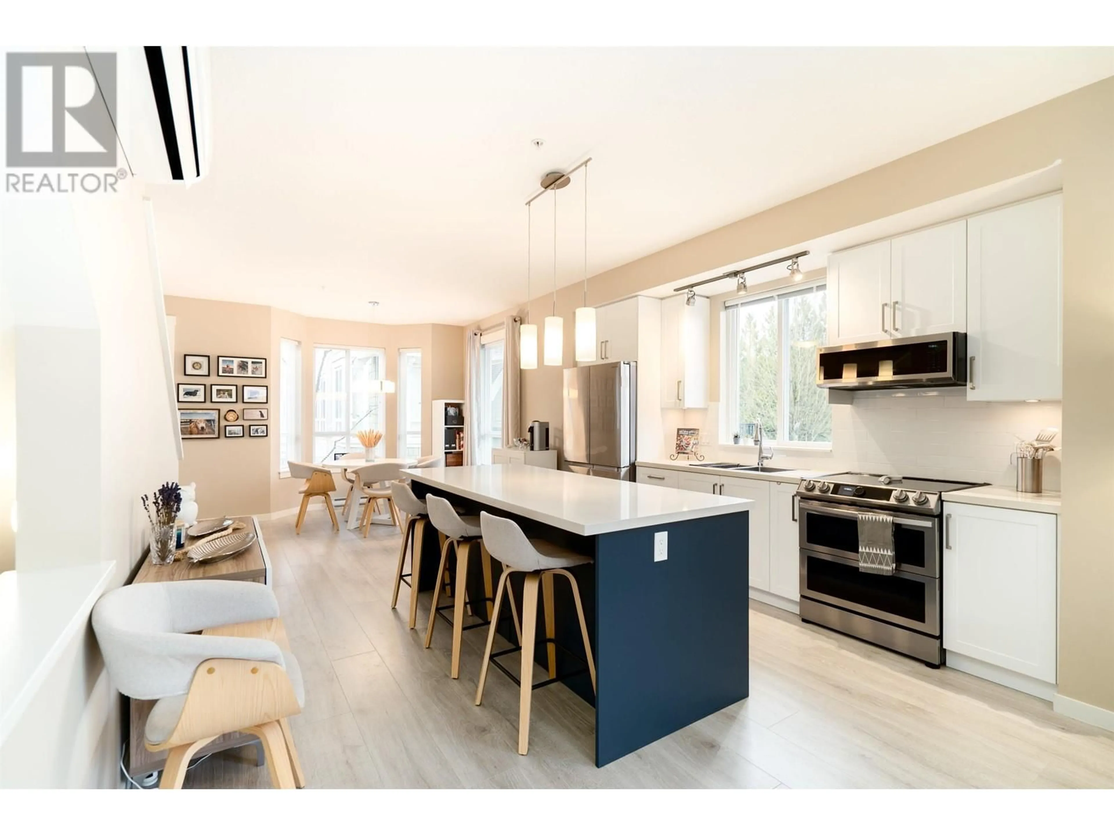 Open concept kitchen, ceramic/tile floor for 125 2418 AVON PLACE, Port Coquitlam British Columbia V3B0C7