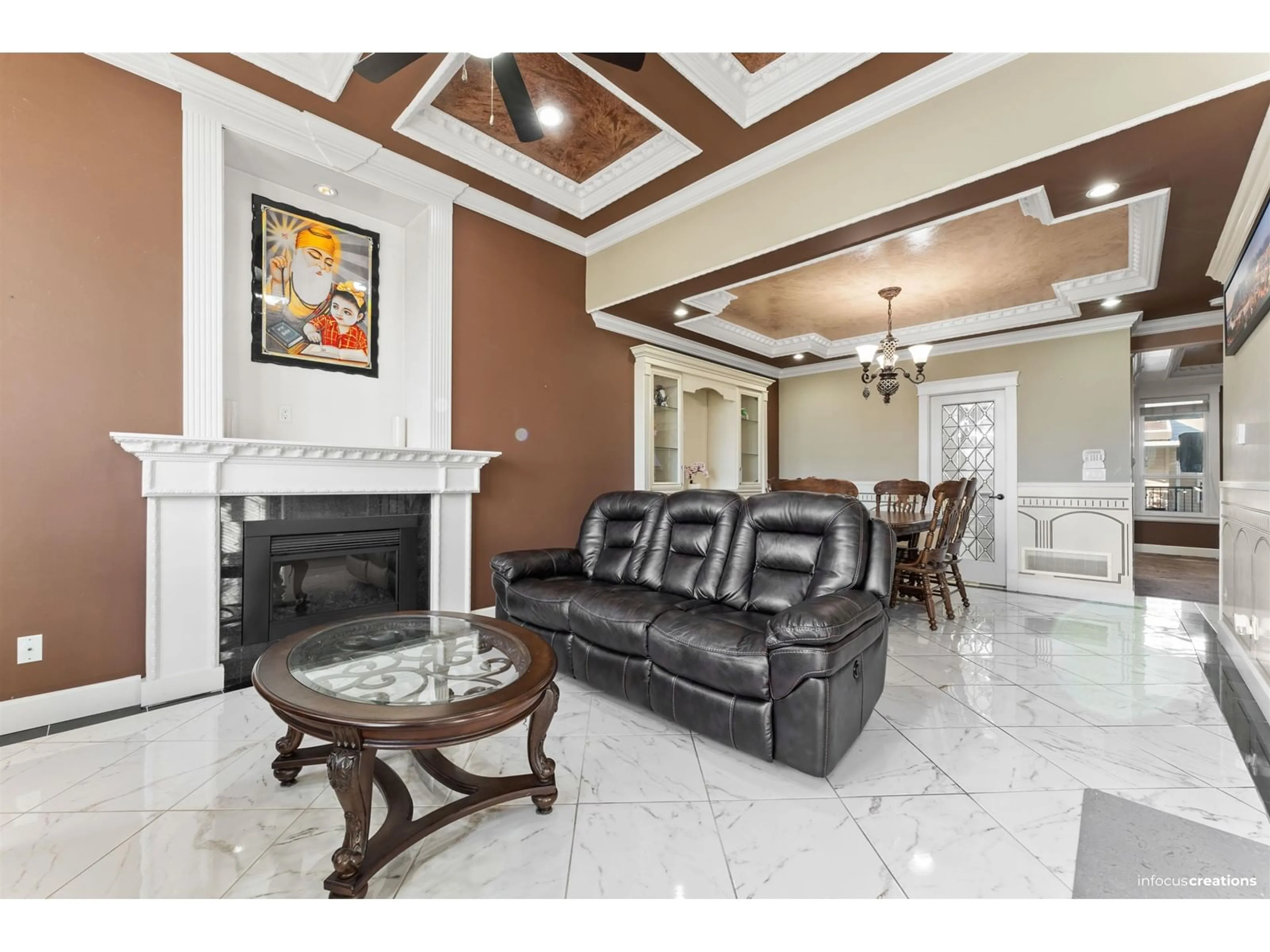 Living room with furniture, ceramic/tile floor for 12567 66 AVENUE, Surrey British Columbia V3W1V6