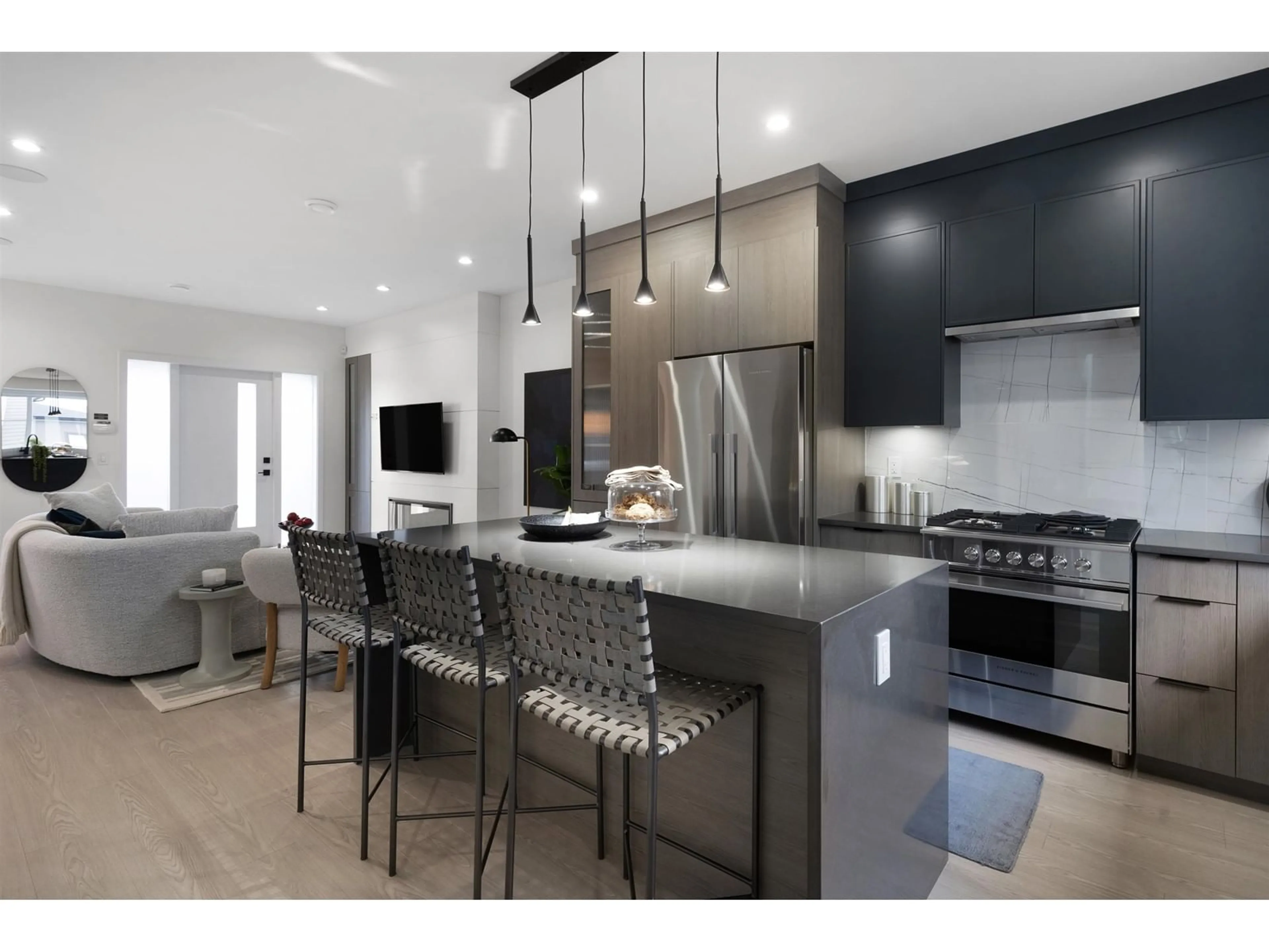 Contemporary kitchen, unknown for 95 7895 162 STREET, Surrey British Columbia V4N6X9