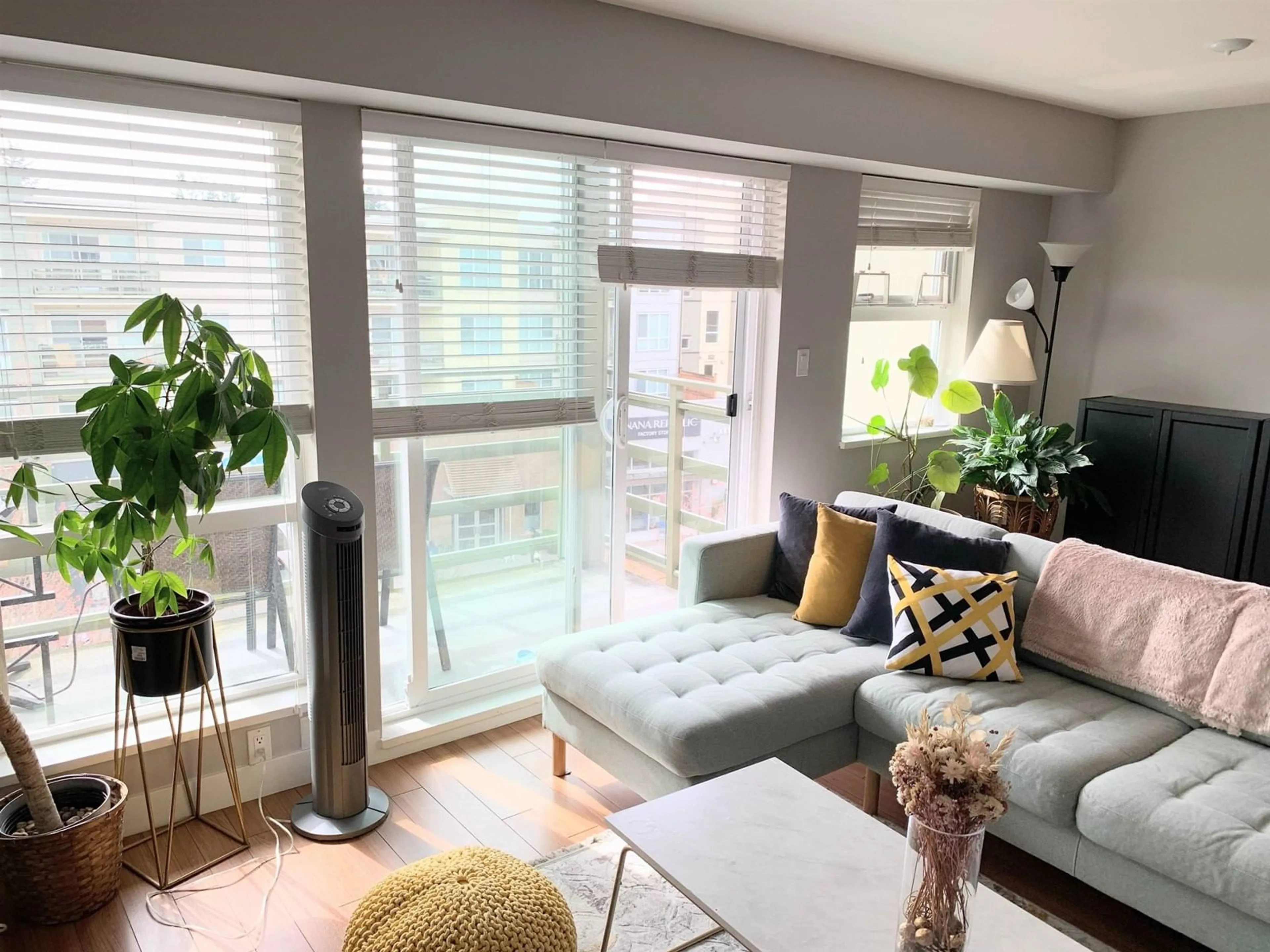 Living room with furniture, unknown for 320 - 15745 CROYDON, Surrey British Columbia V3Z2L5