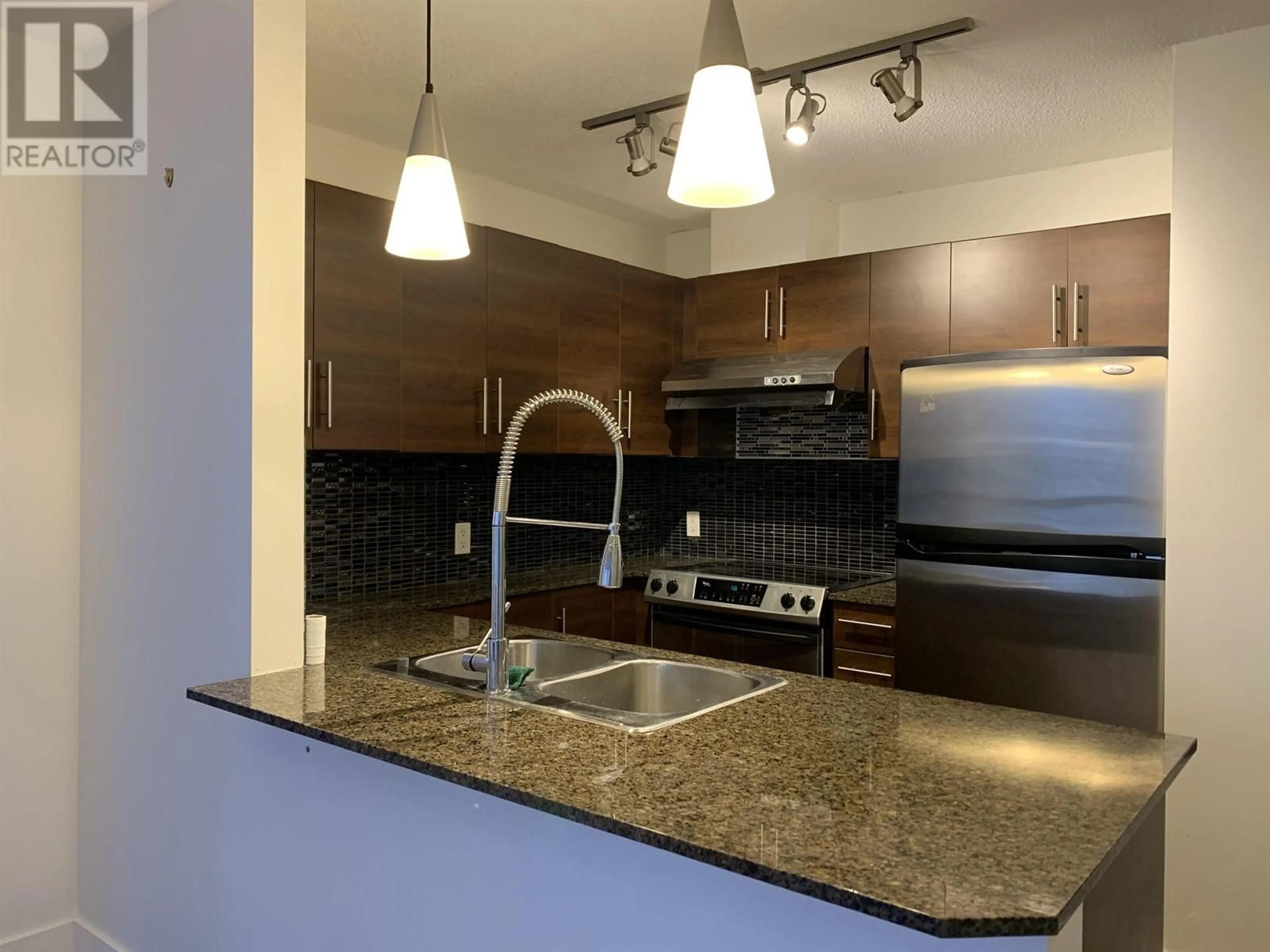 Standard kitchen, unknown for 907 - 833 AGNES STREET, New Westminster British Columbia V3M0B1