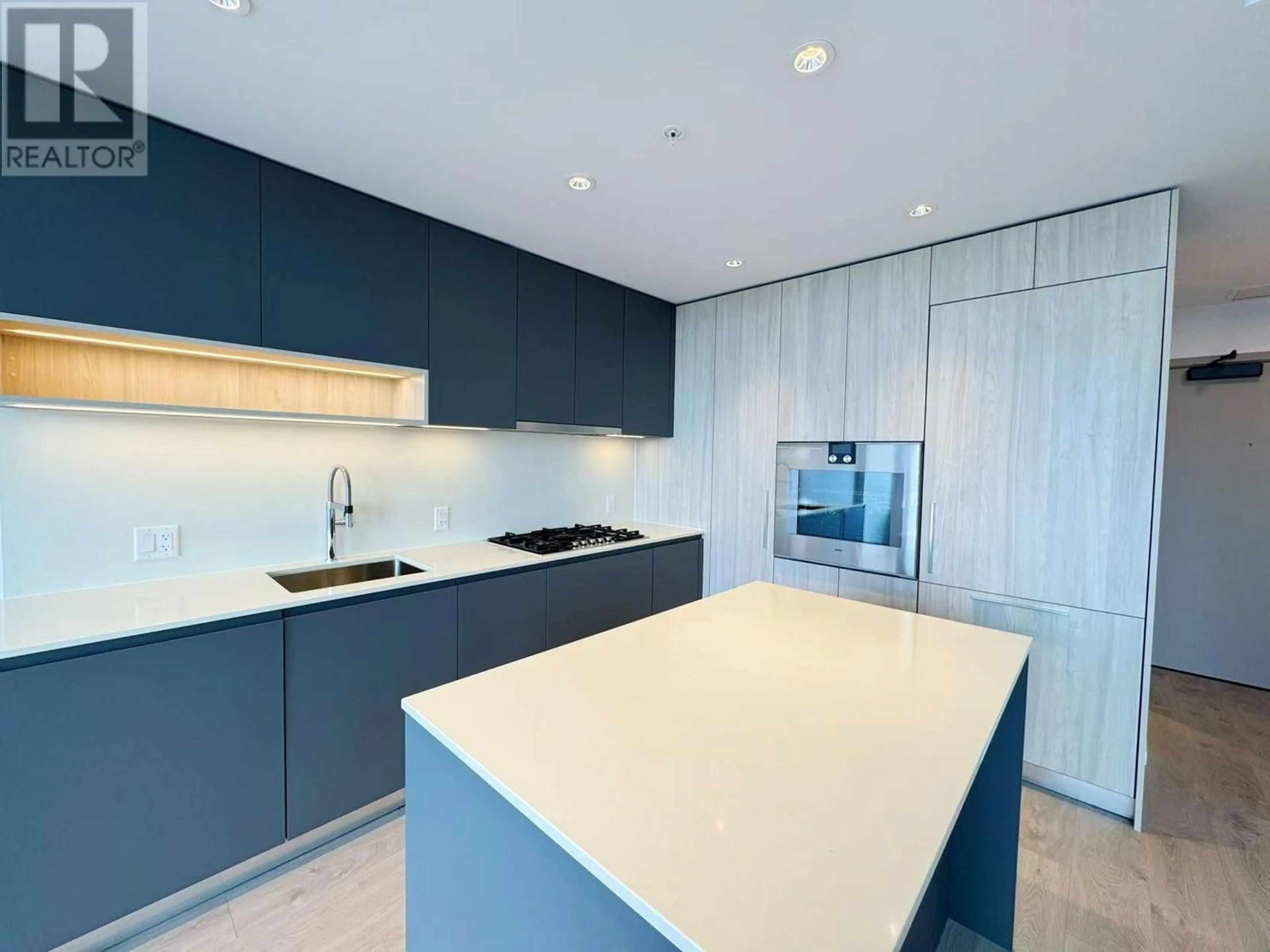 Contemporary kitchen, unknown for 1203 - 6808 MINORU BOULEVARD, Richmond British Columbia V6Y0M7