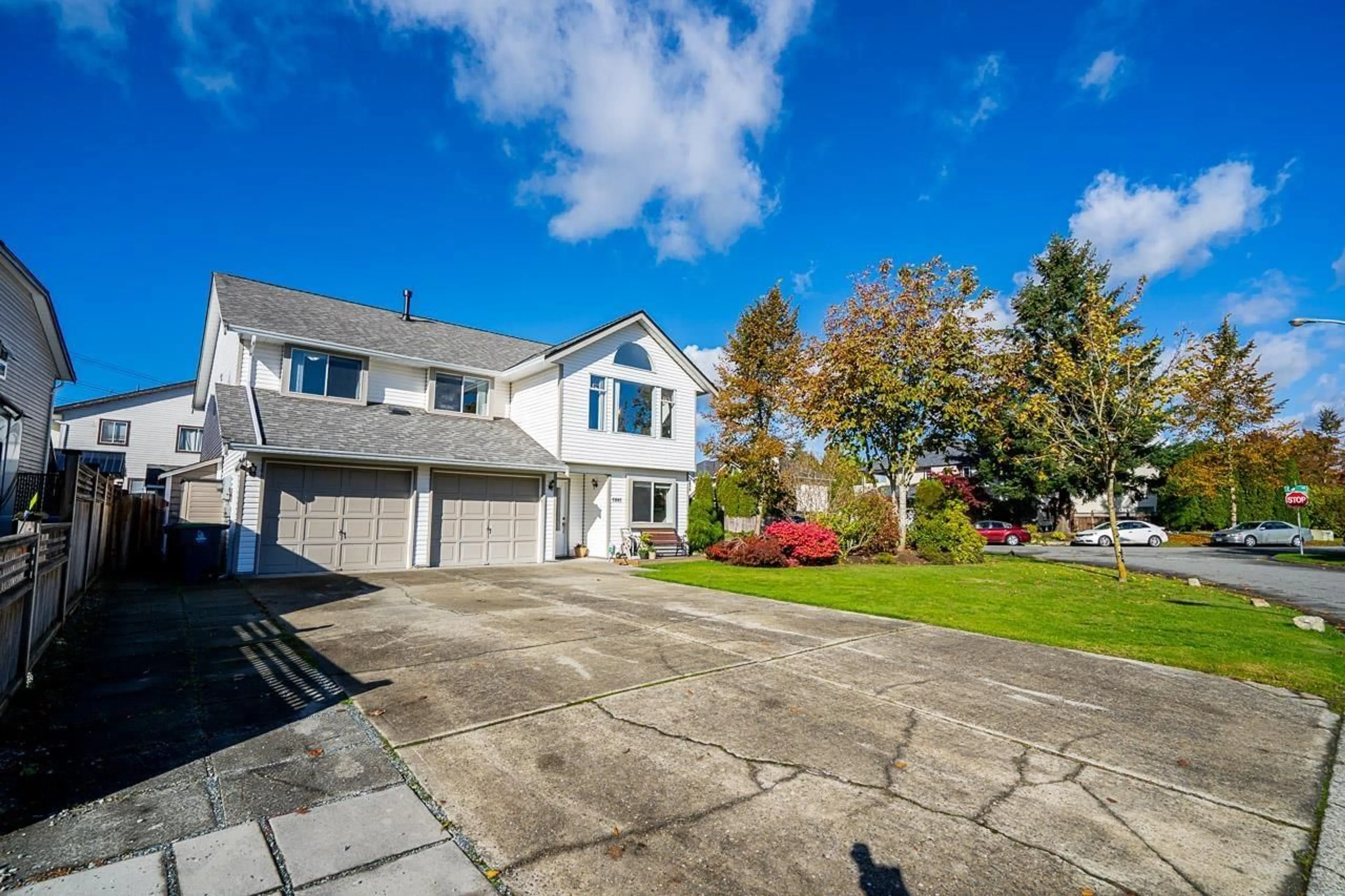 A pic from outside/outdoor area/front of a property/back of a property/a pic from drone, street for 5885 186A STREET, Surrey British Columbia V3S7Z9